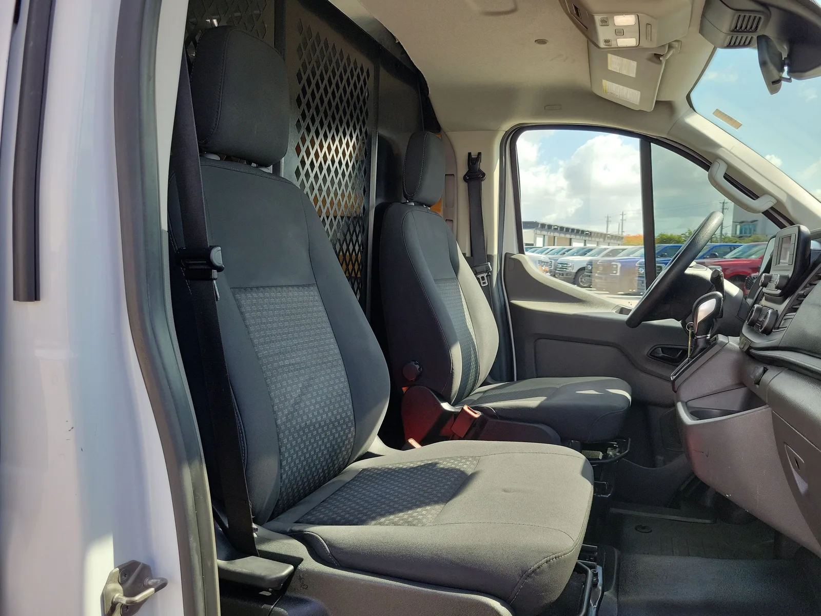 2024 Ford Transit Cargo Van Base photo 19