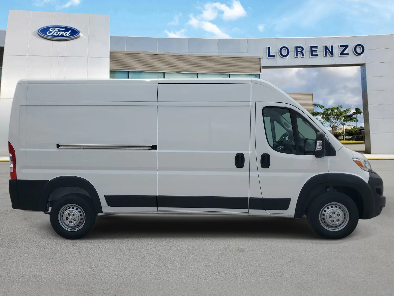 2026 RAM ProMaster Cargo Van Tradesman photo 4