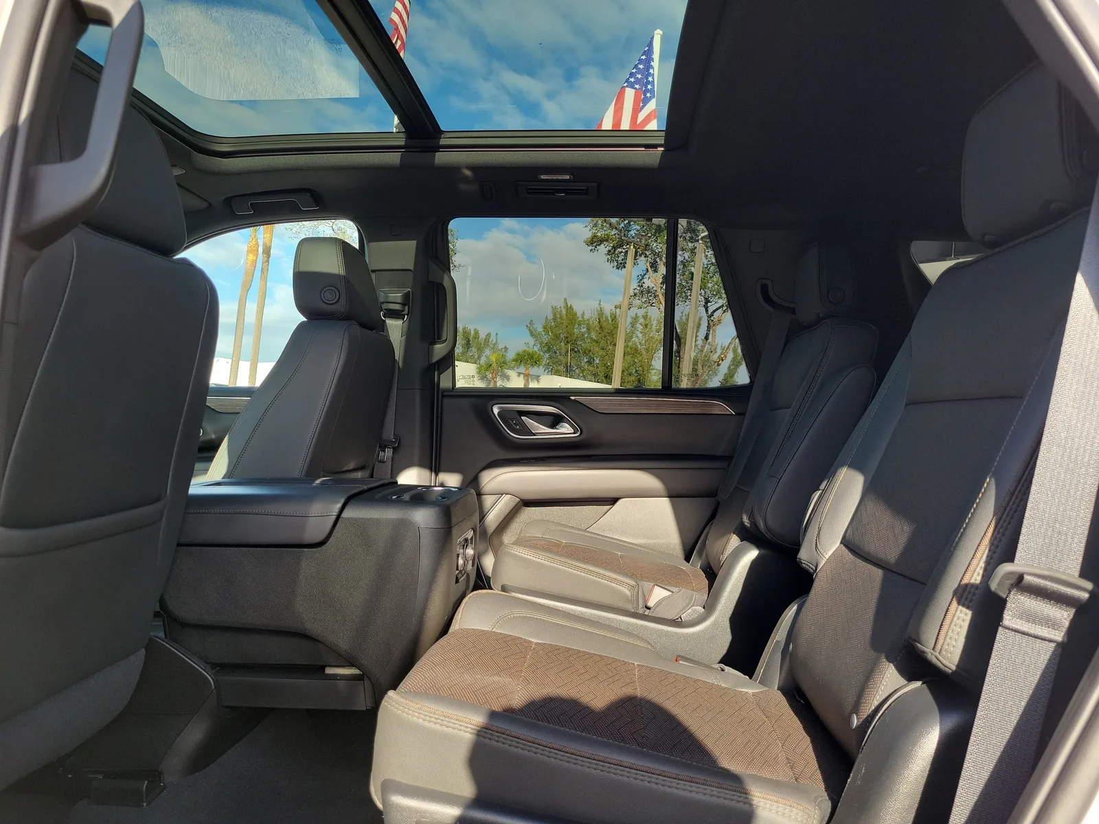 2023 Chevrolet Tahoe High Country photo 14