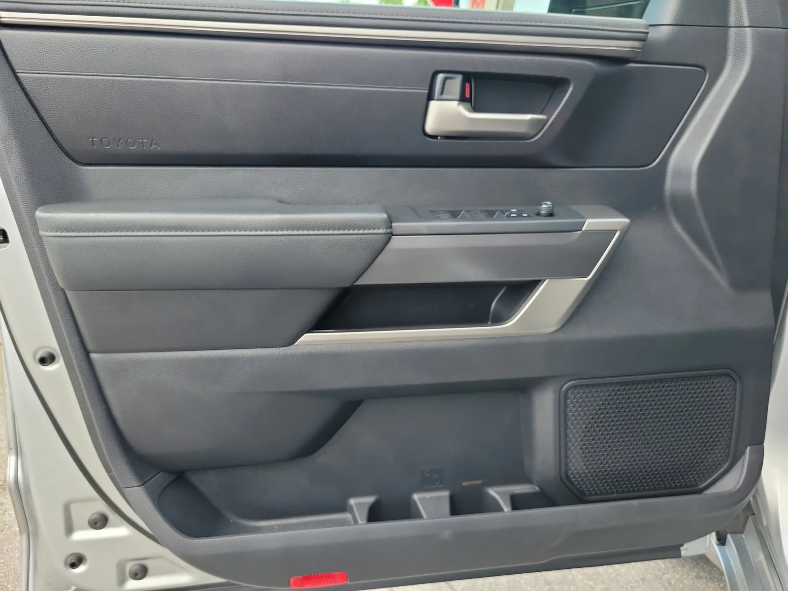 2022 Toyota Tundra 2WD SR5 photo 16
