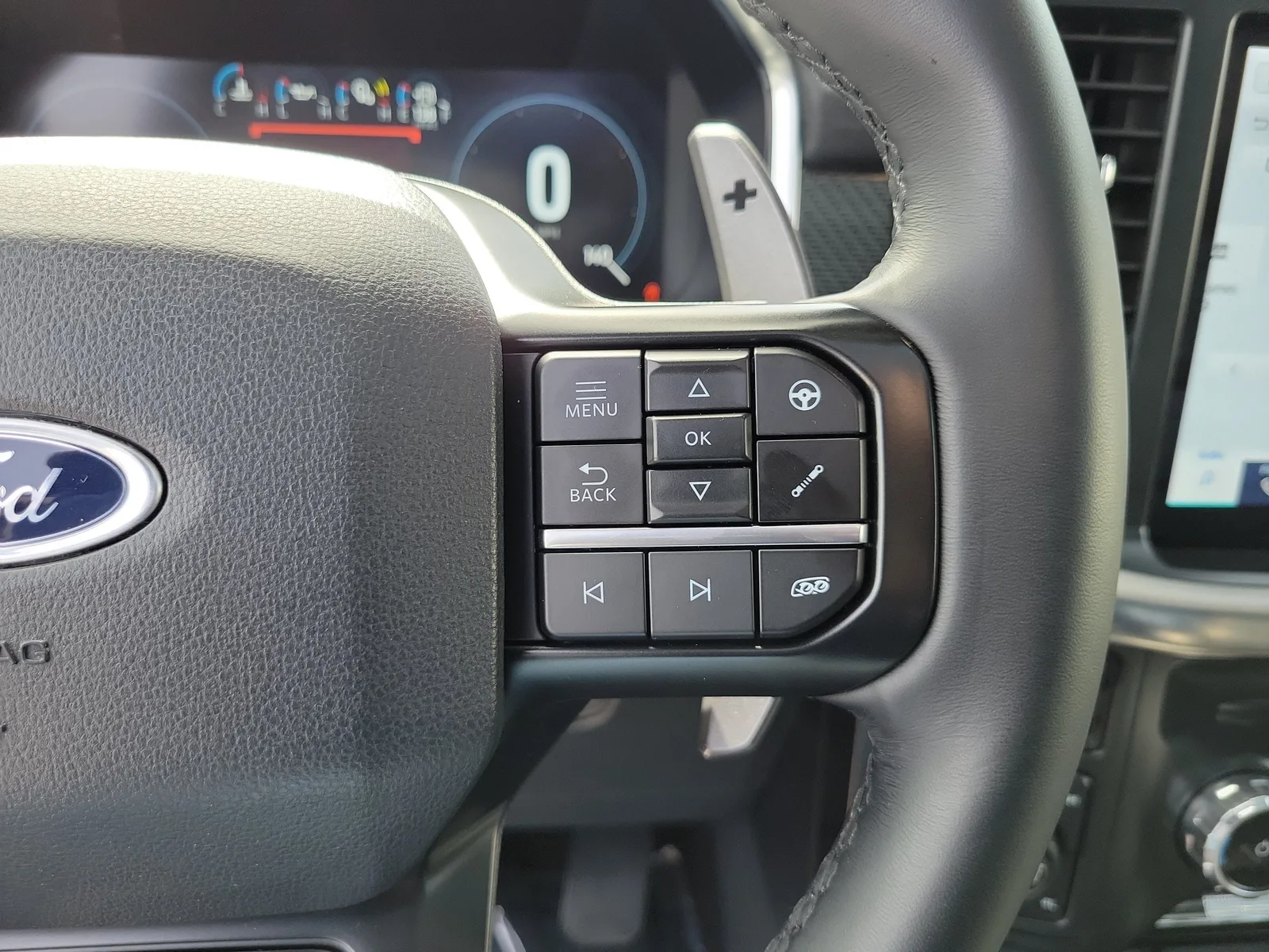 2022 Ford F-150 Raptor 4WD photo 22