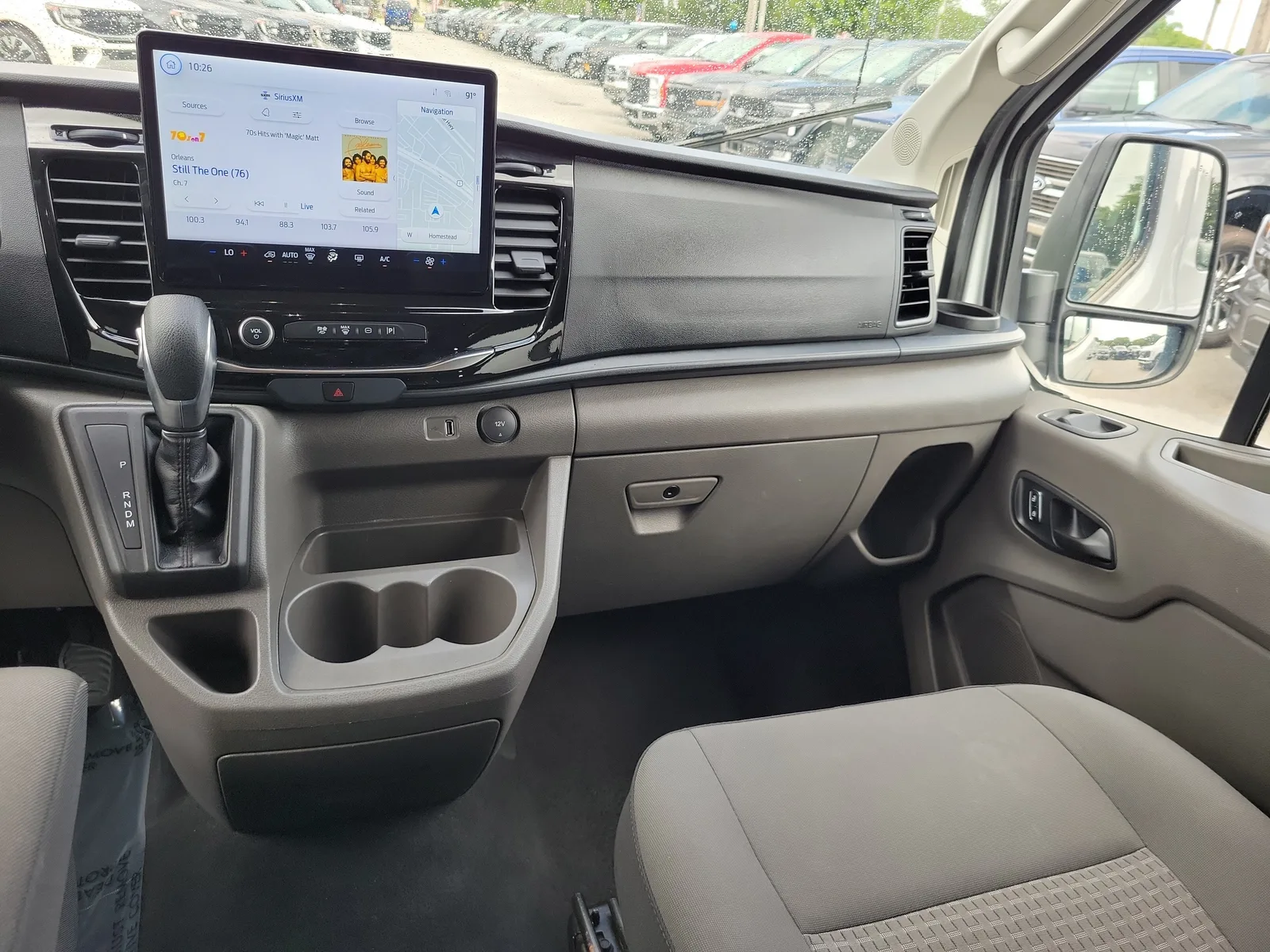 2024 Ford Transit Passenger Wagon XLT photo 17