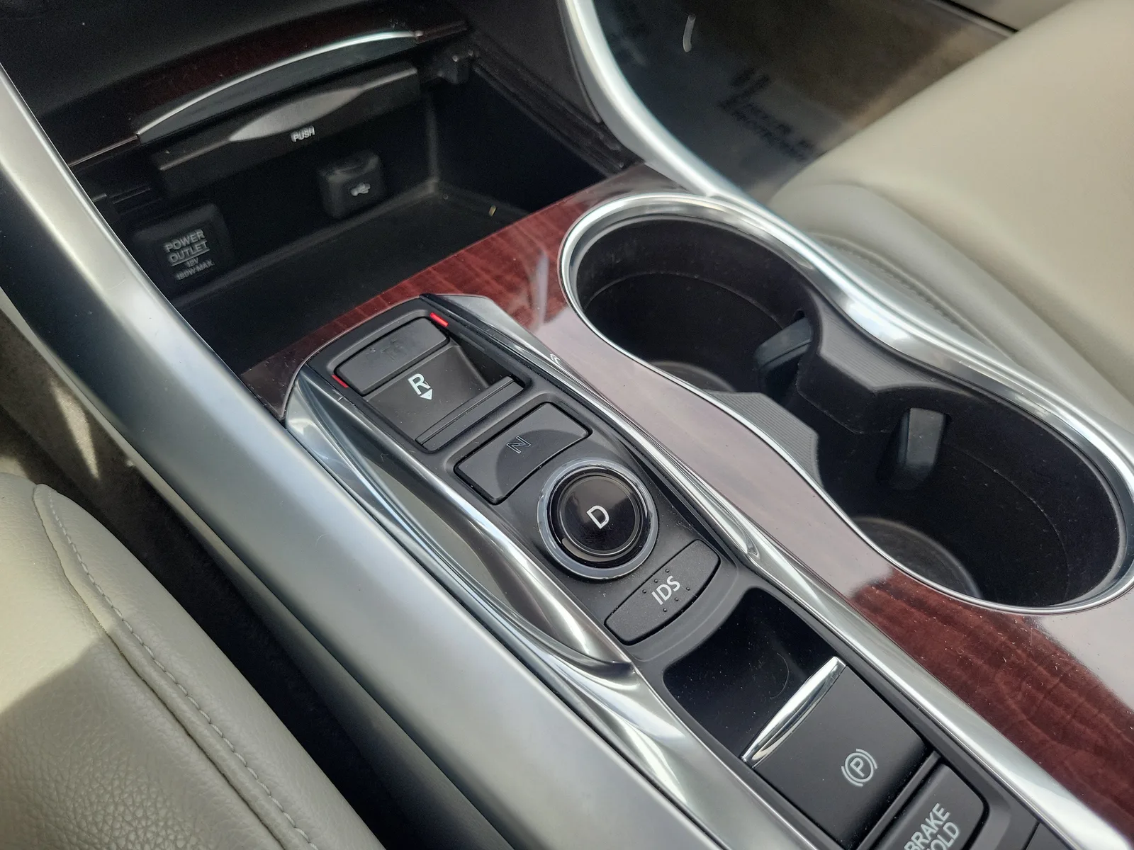 2016 Acura TLX V6 photo 21