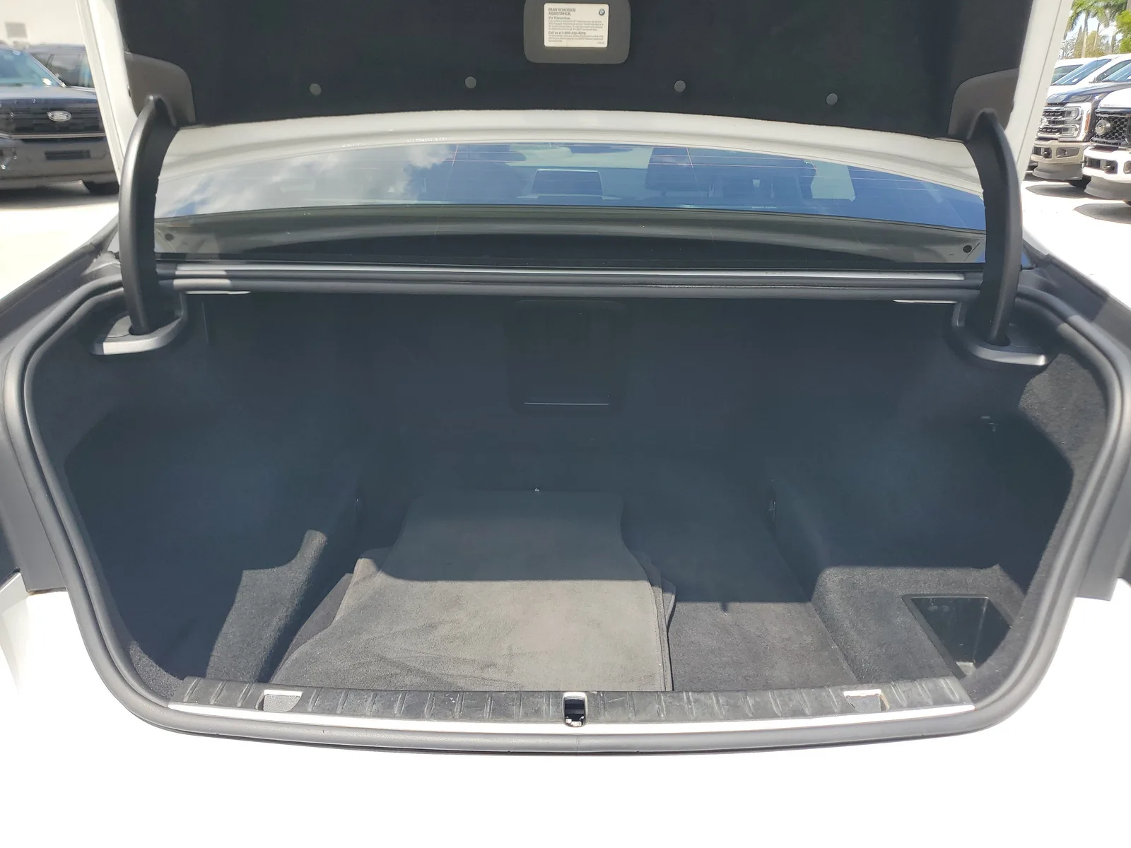 2022 BMW 7 Series 740i photo 29