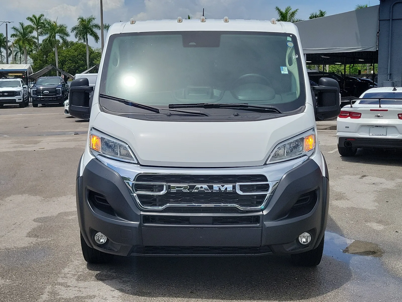 2025 RAM ProMaster Cargo Van Tradesman photo 2