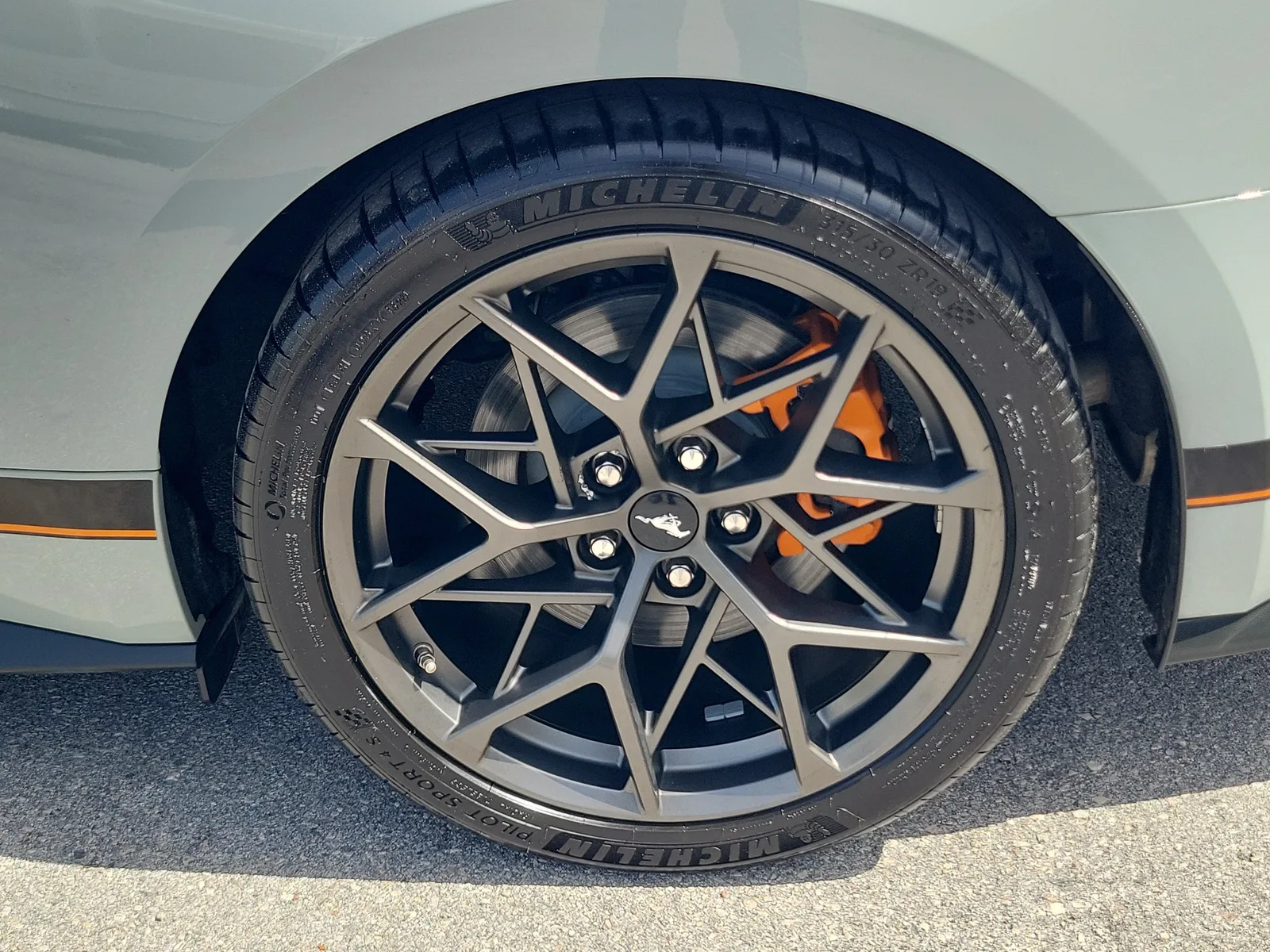 2022 Ford Mustang Mach 1 photo 21