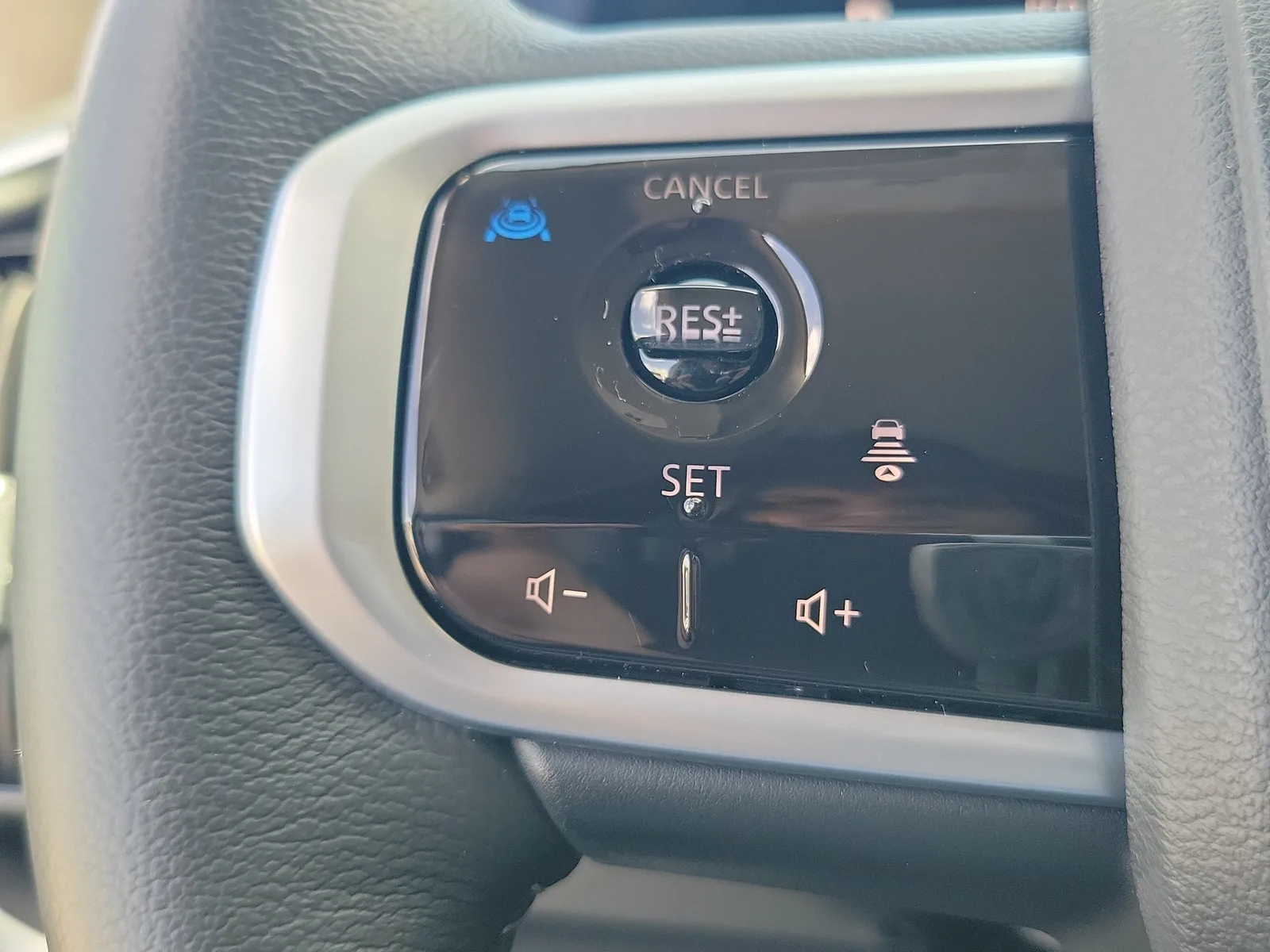 2026 Nissan Armada SV photo 21