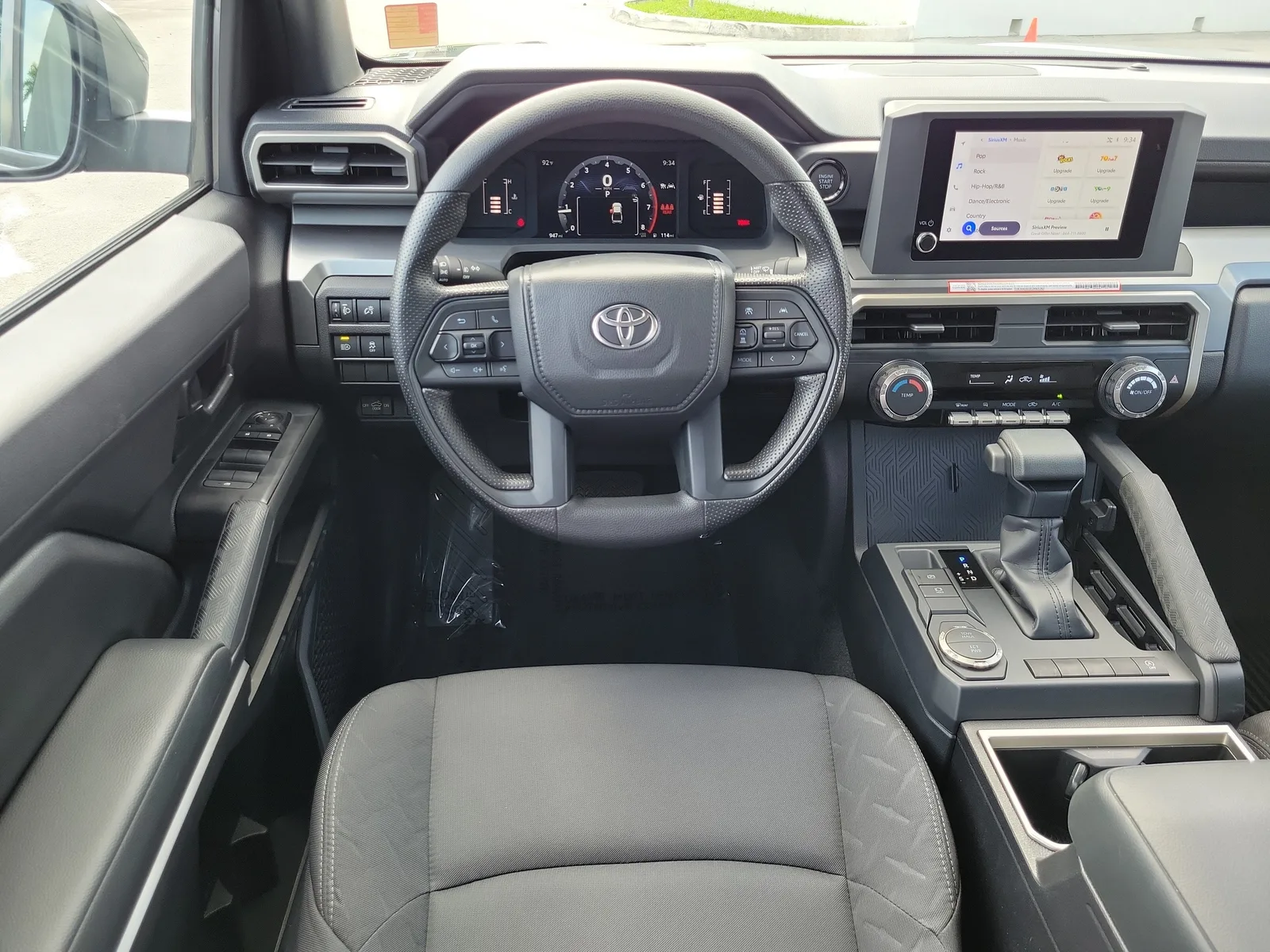 2025 Toyota Tacoma 2WD SR5 photo 18