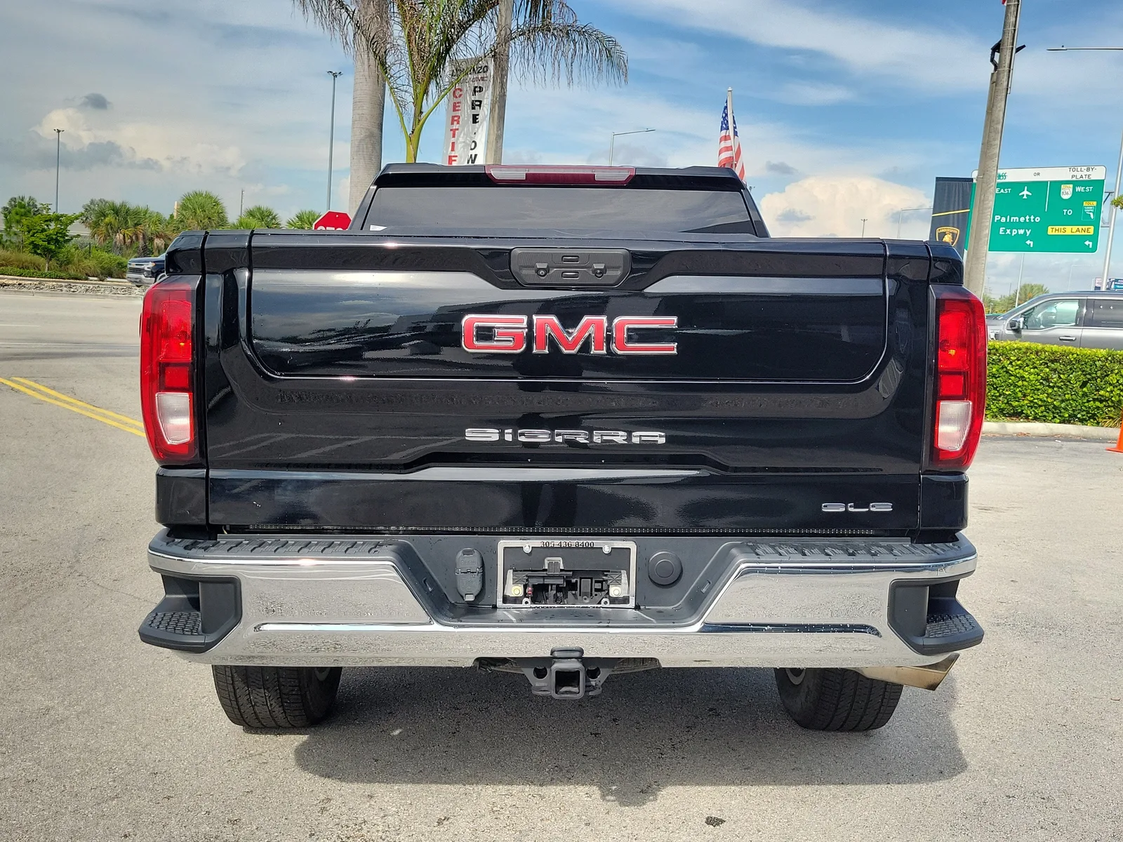 2022 GMC Sierra 1500 SLE photo 6