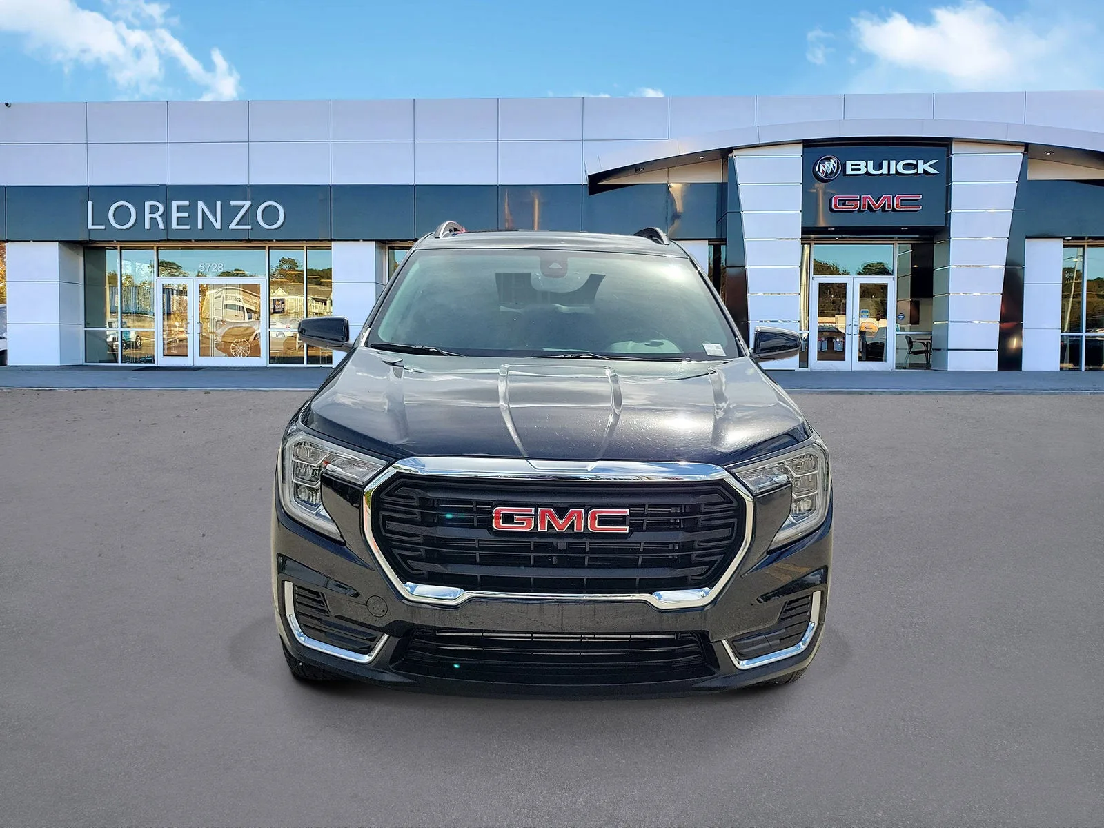 2023 GMC Terrain SLE photo 2