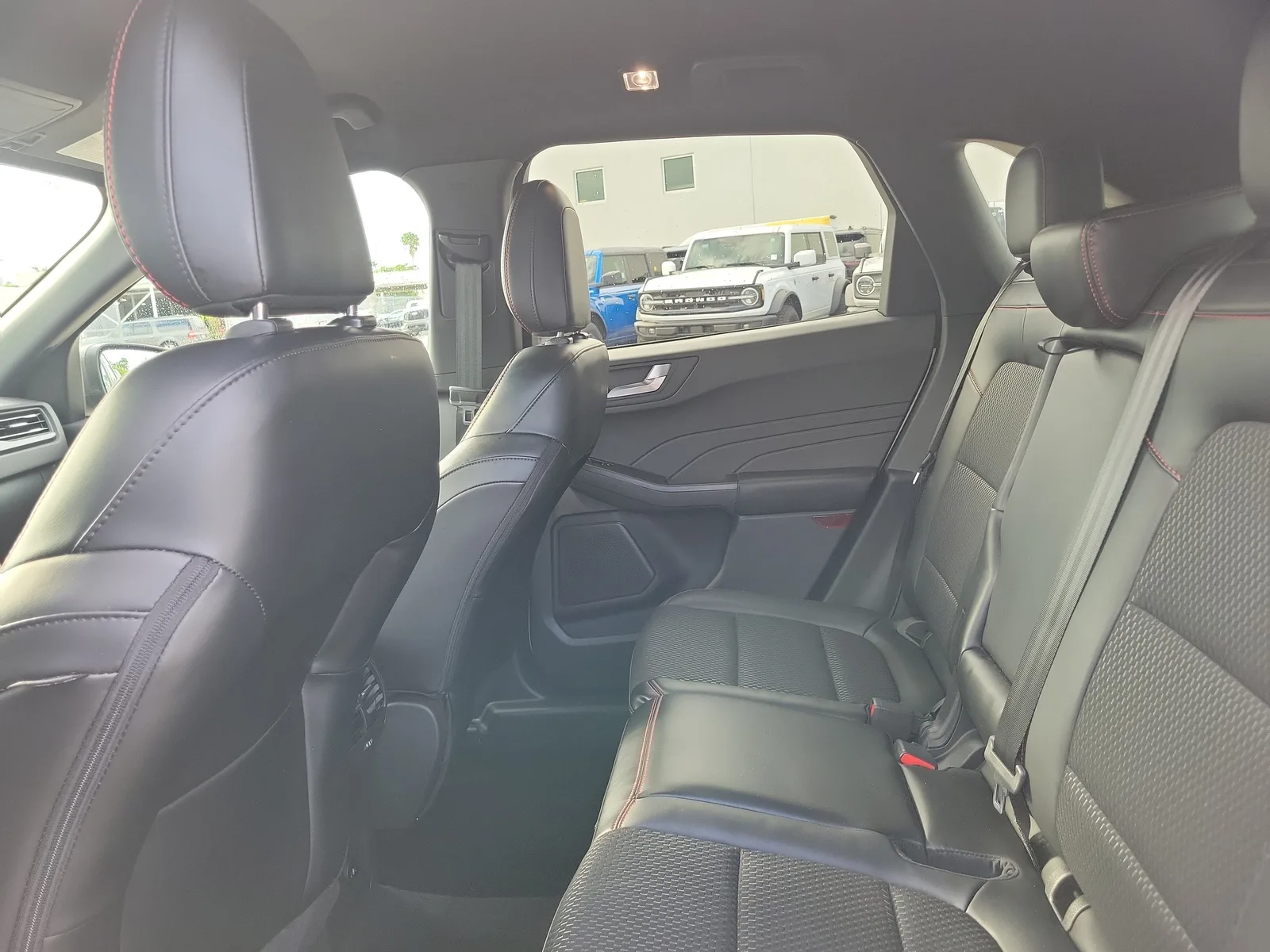 2024 Ford Escape ST-Line photo 15