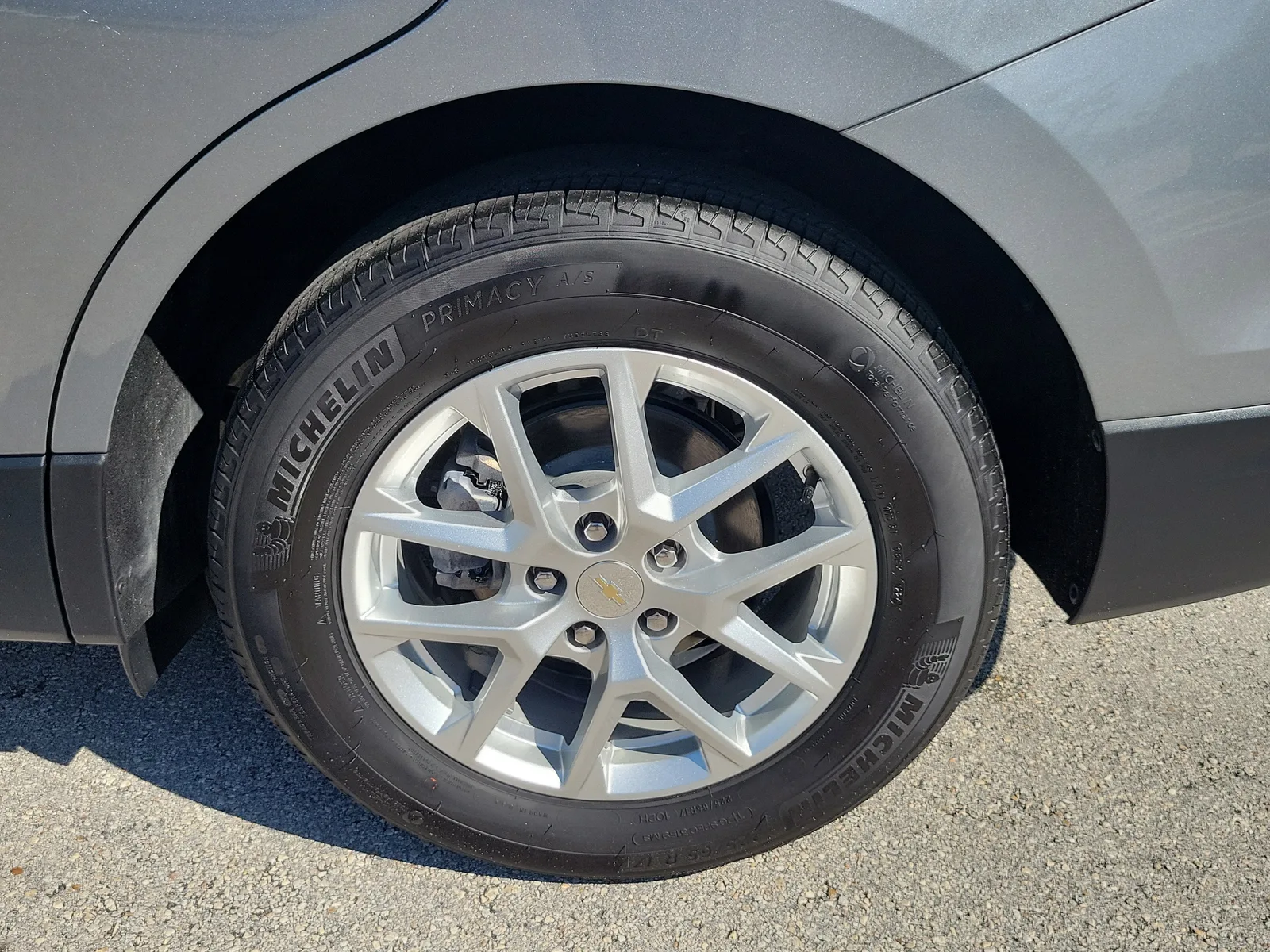 2024 Chevrolet Equinox LS photo 26