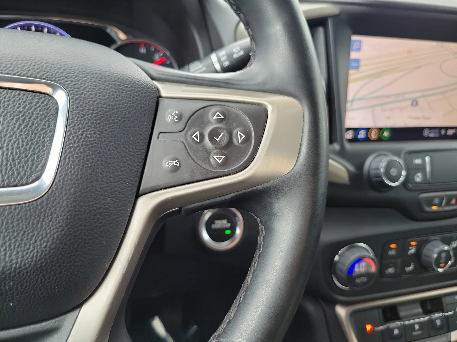 2024 GMC Terrain Denali photo 23