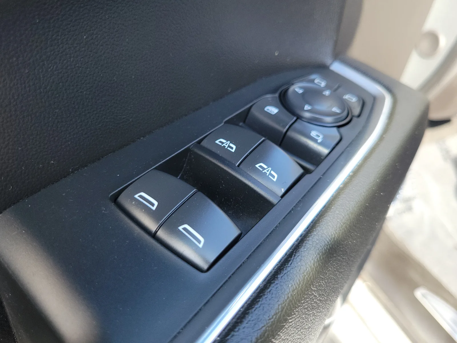 2024 GMC Sierra 1500 SLT photo 25