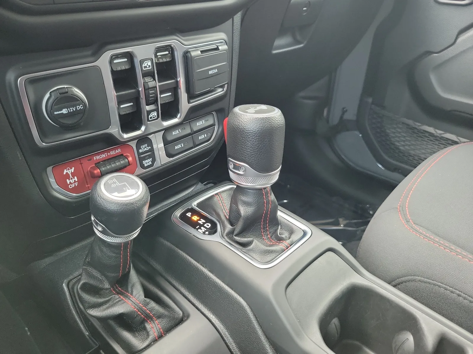 2023 Jeep Wrangler Rubicon photo 24