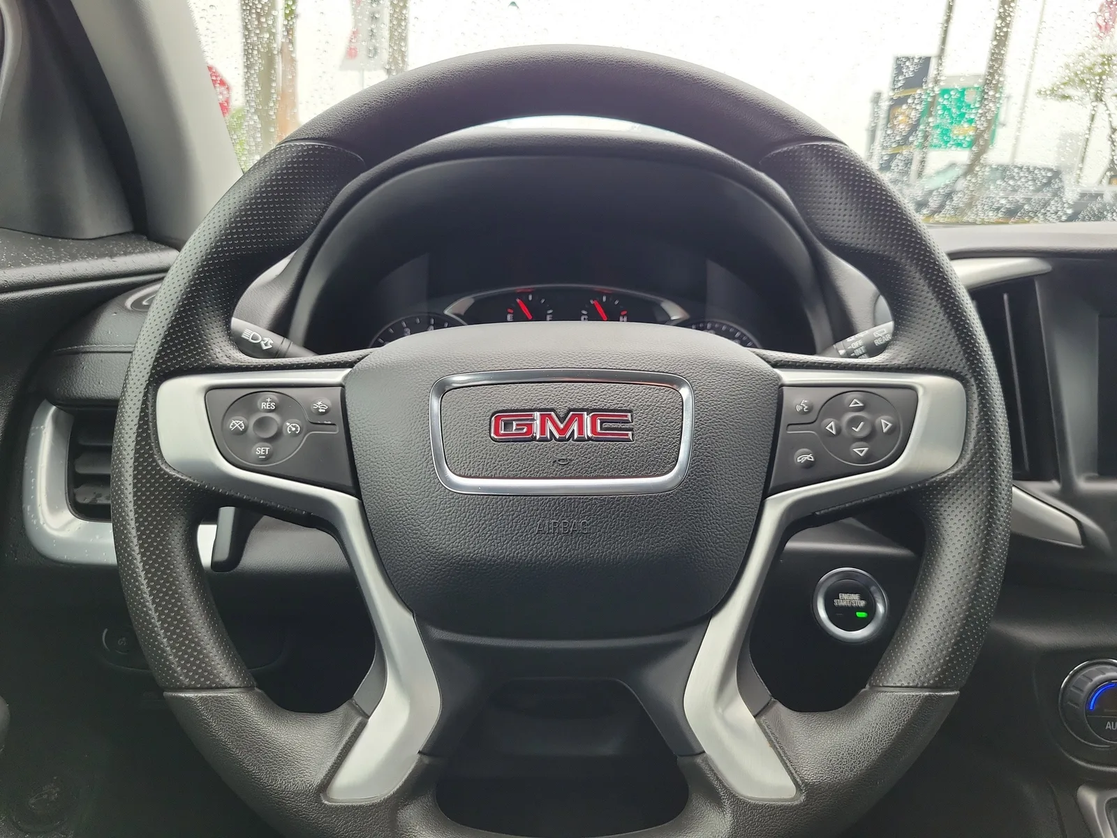 2023 GMC Terrain SLE photo 16
