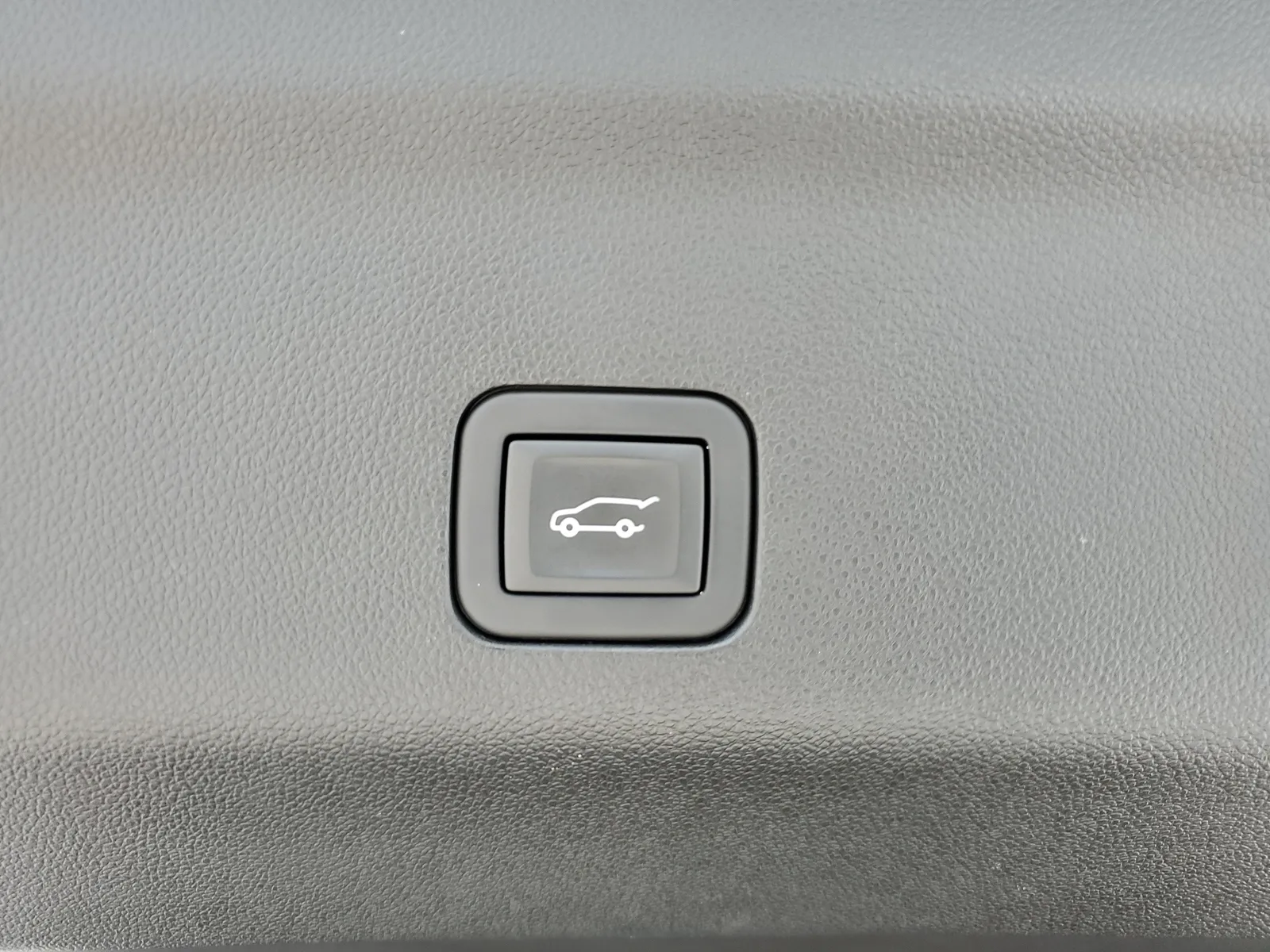 2023 Chevrolet Tahoe Z71 photo 19