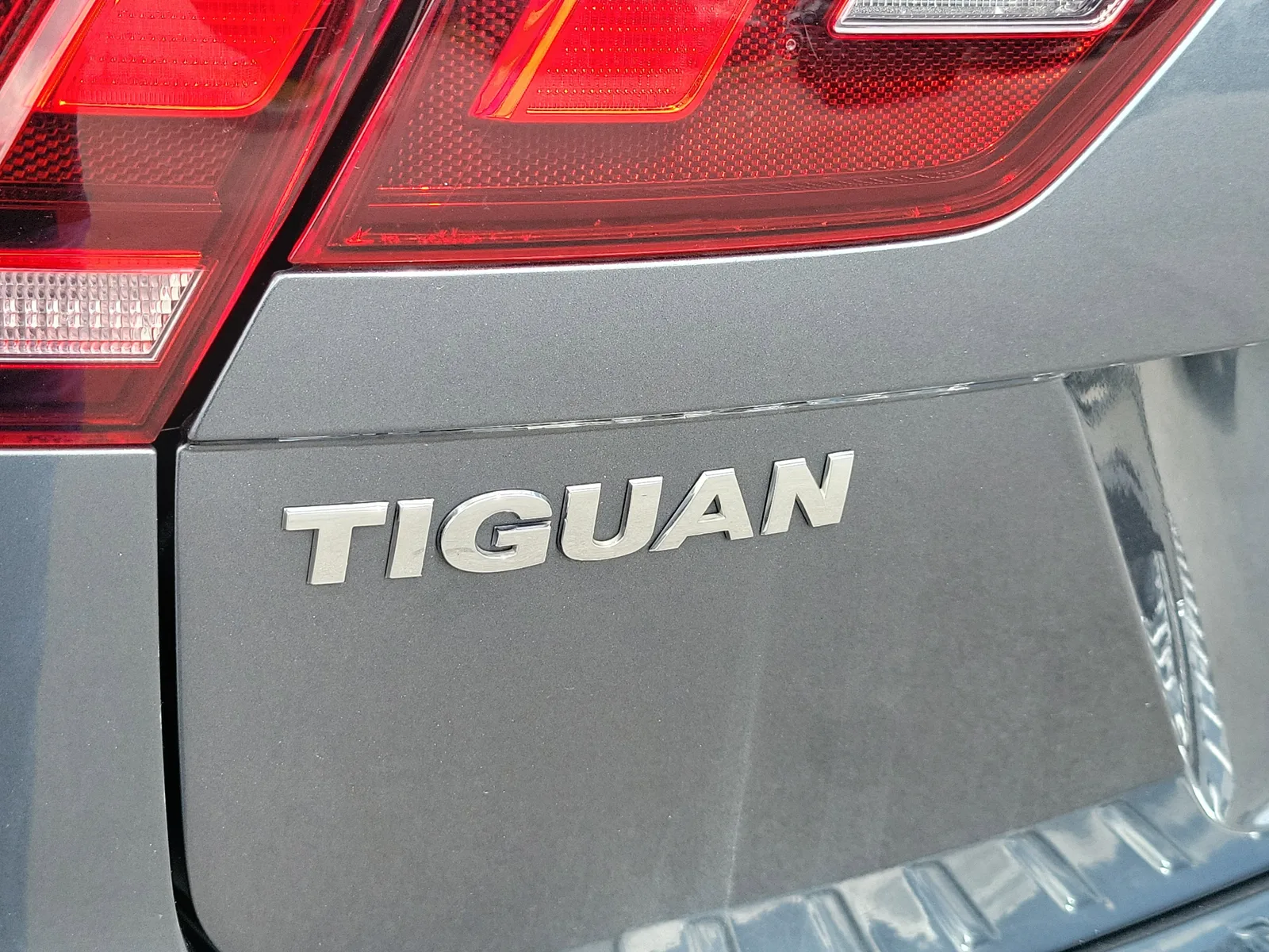 2019 Volkswagen Tiguan S photo 30