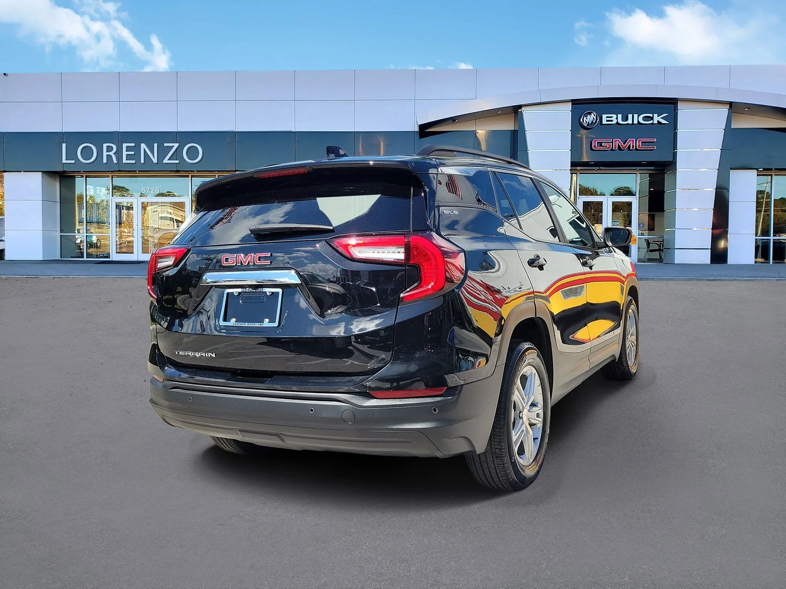 2022 GMC Terrain SLE photo 5