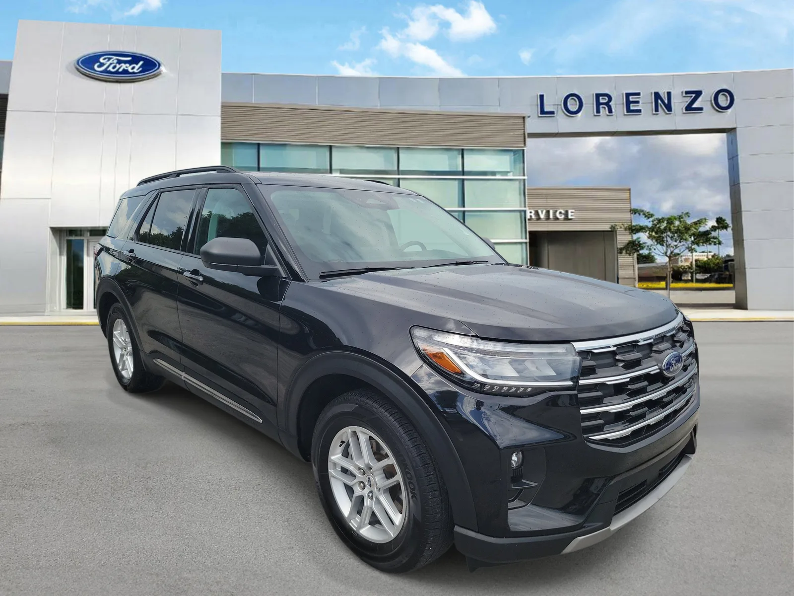 2025 Ford Explorer Active photo 3