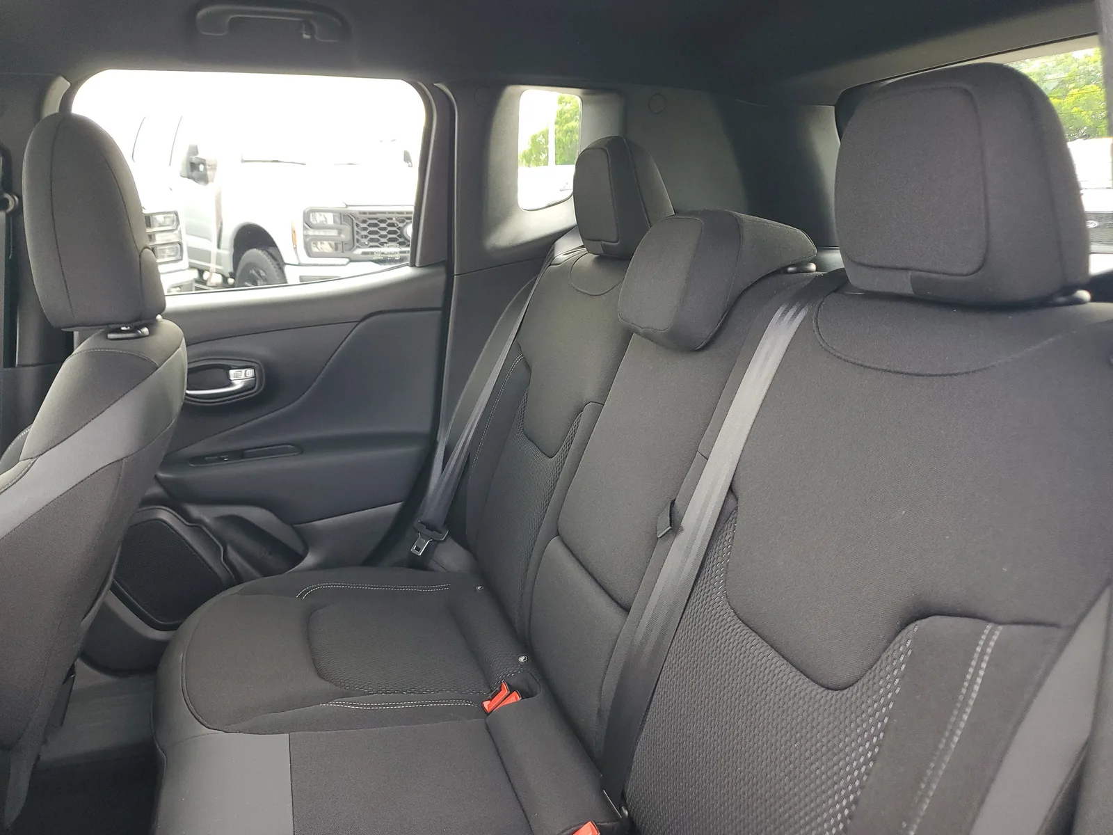 2022 Jeep Renegade Altitude 4WD photo 12
