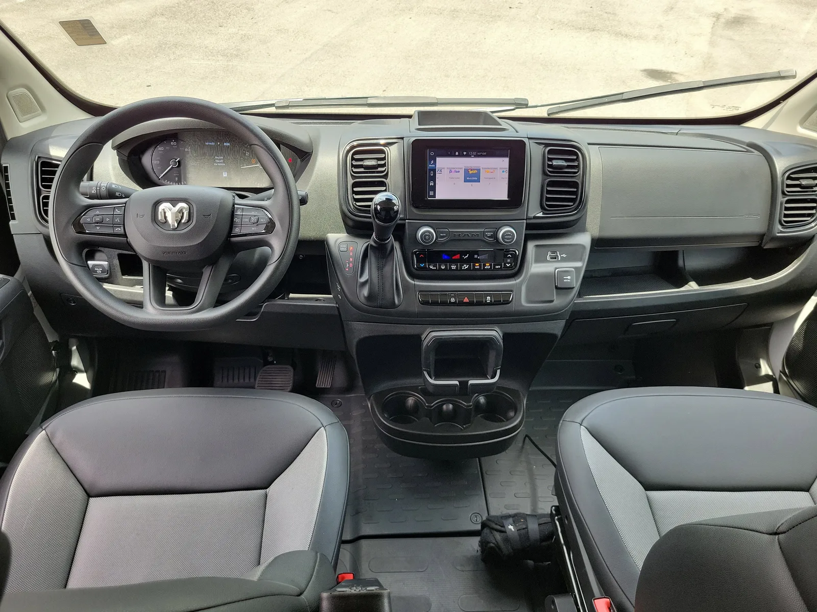 2026 RAM ProMaster Cargo Van Tradesman photo 15