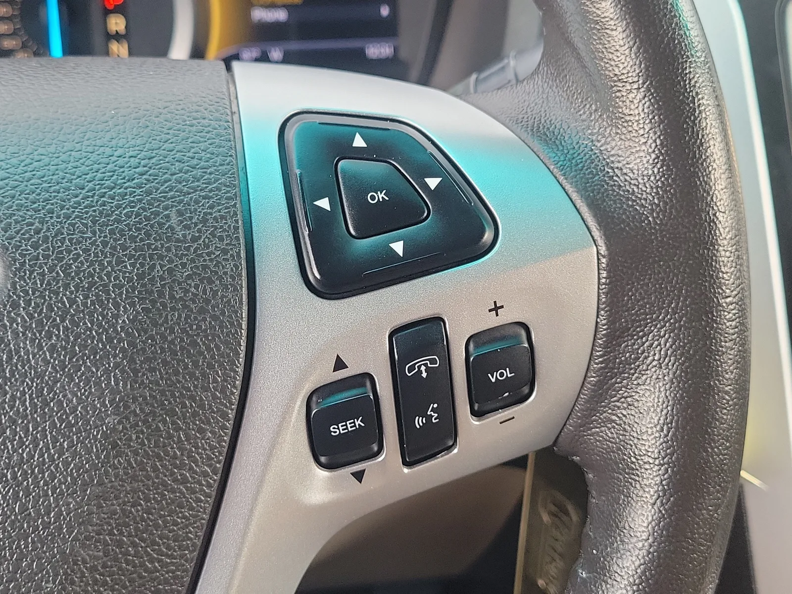 2014 Ford Explorer XLT photo 26