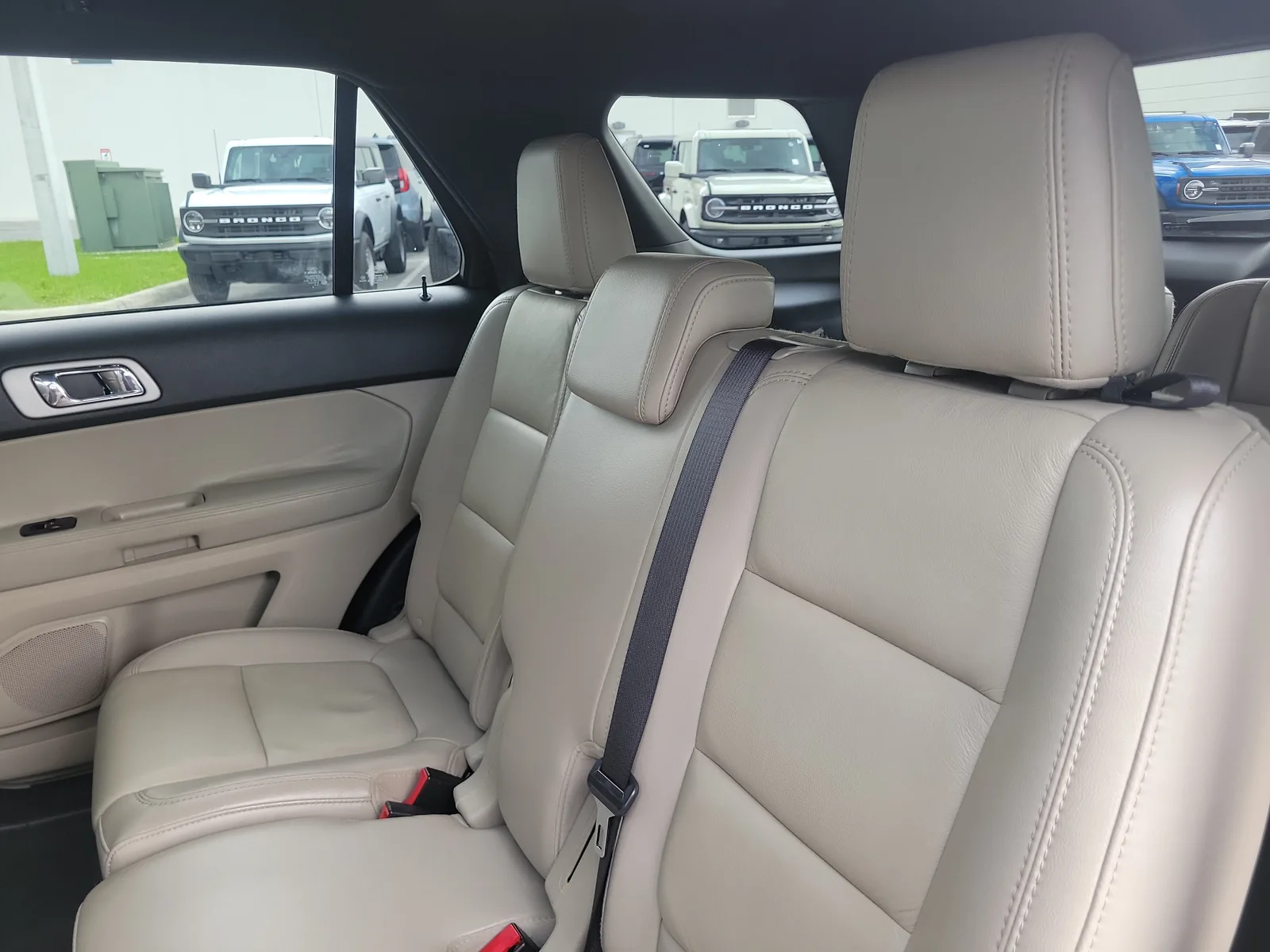2014 Ford Explorer XLT photo 20