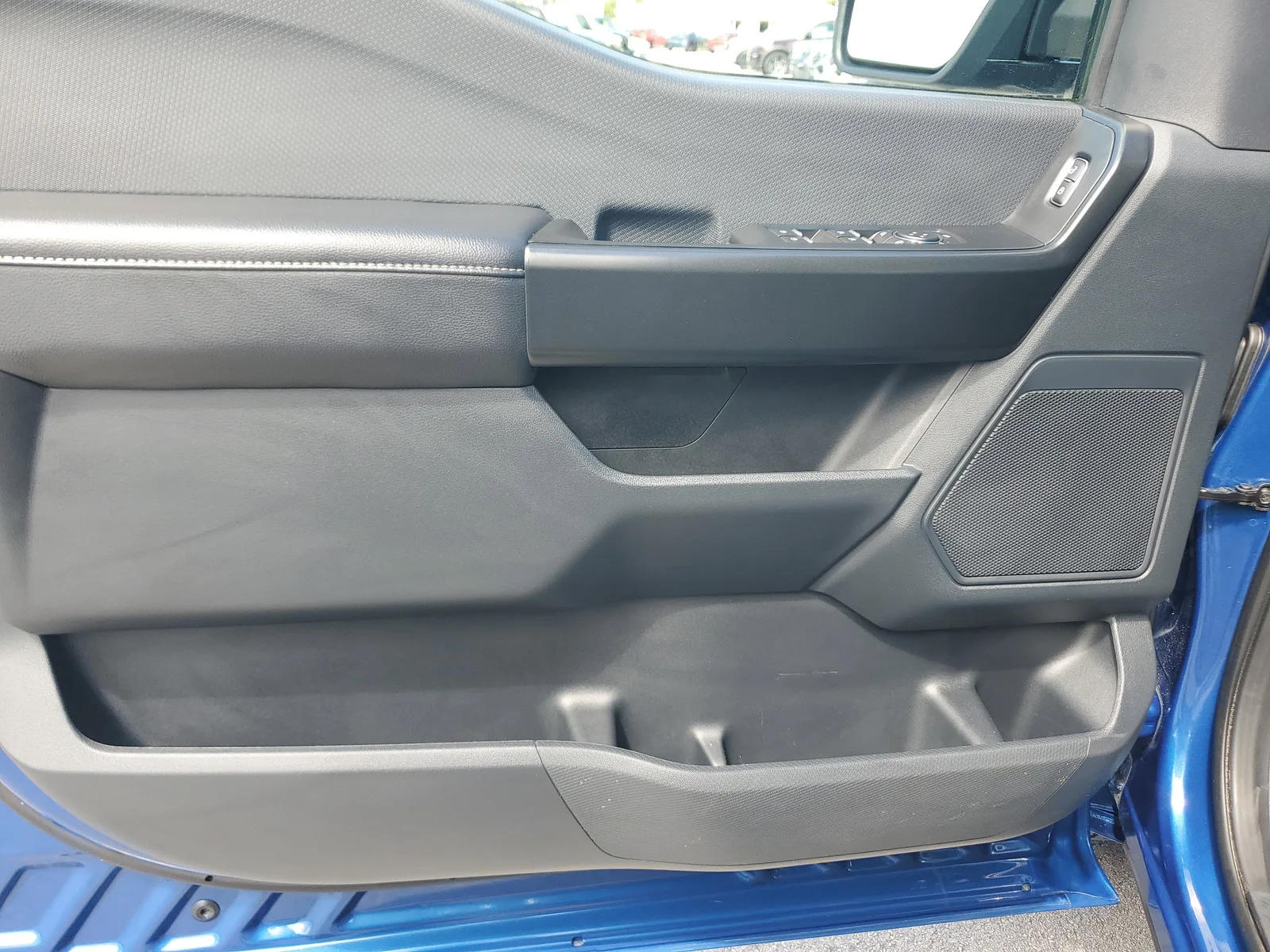 2025 Ford F-150 STX 4WD photo 18