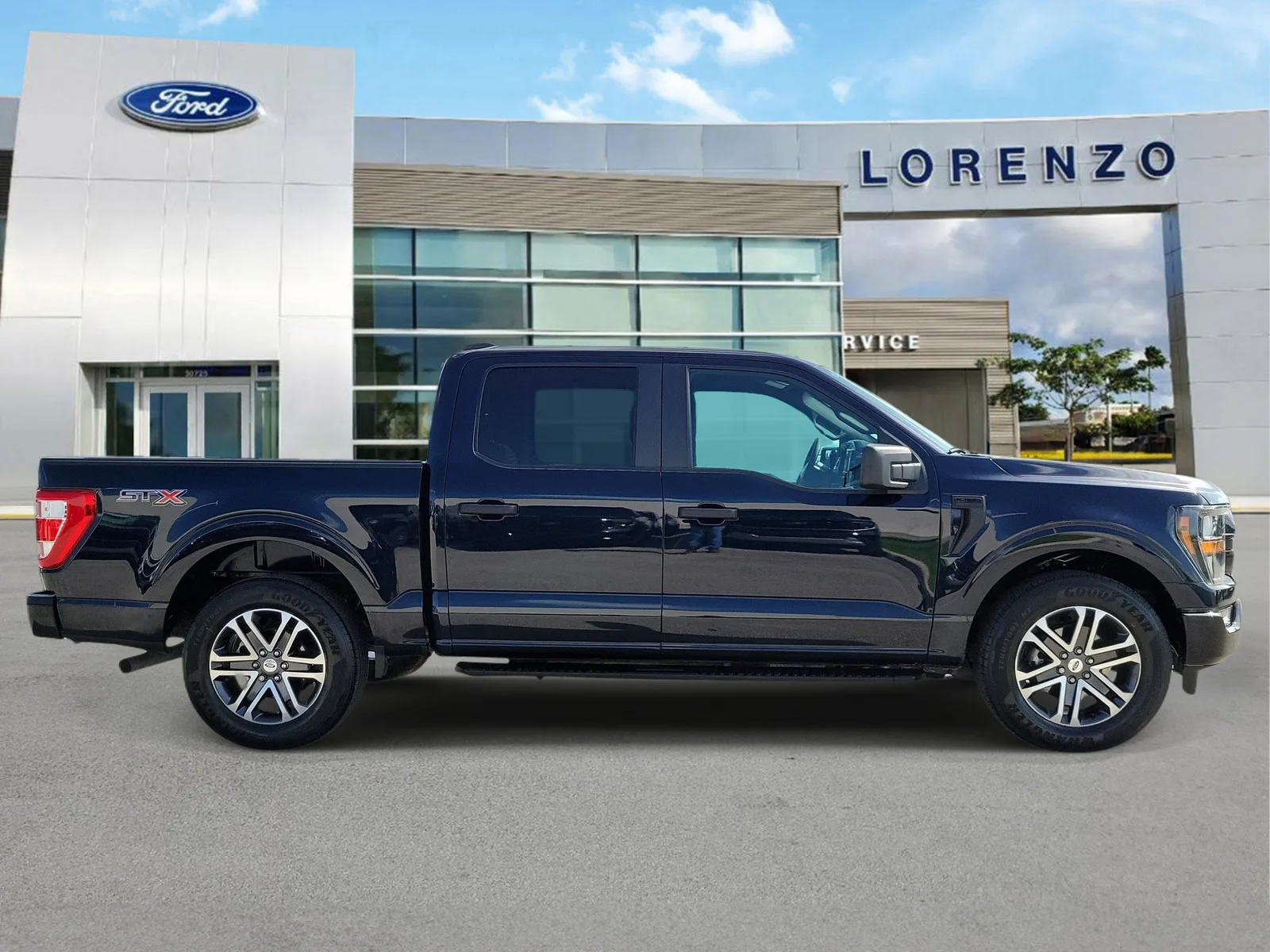 2023 Ford F-150 XL photo 4