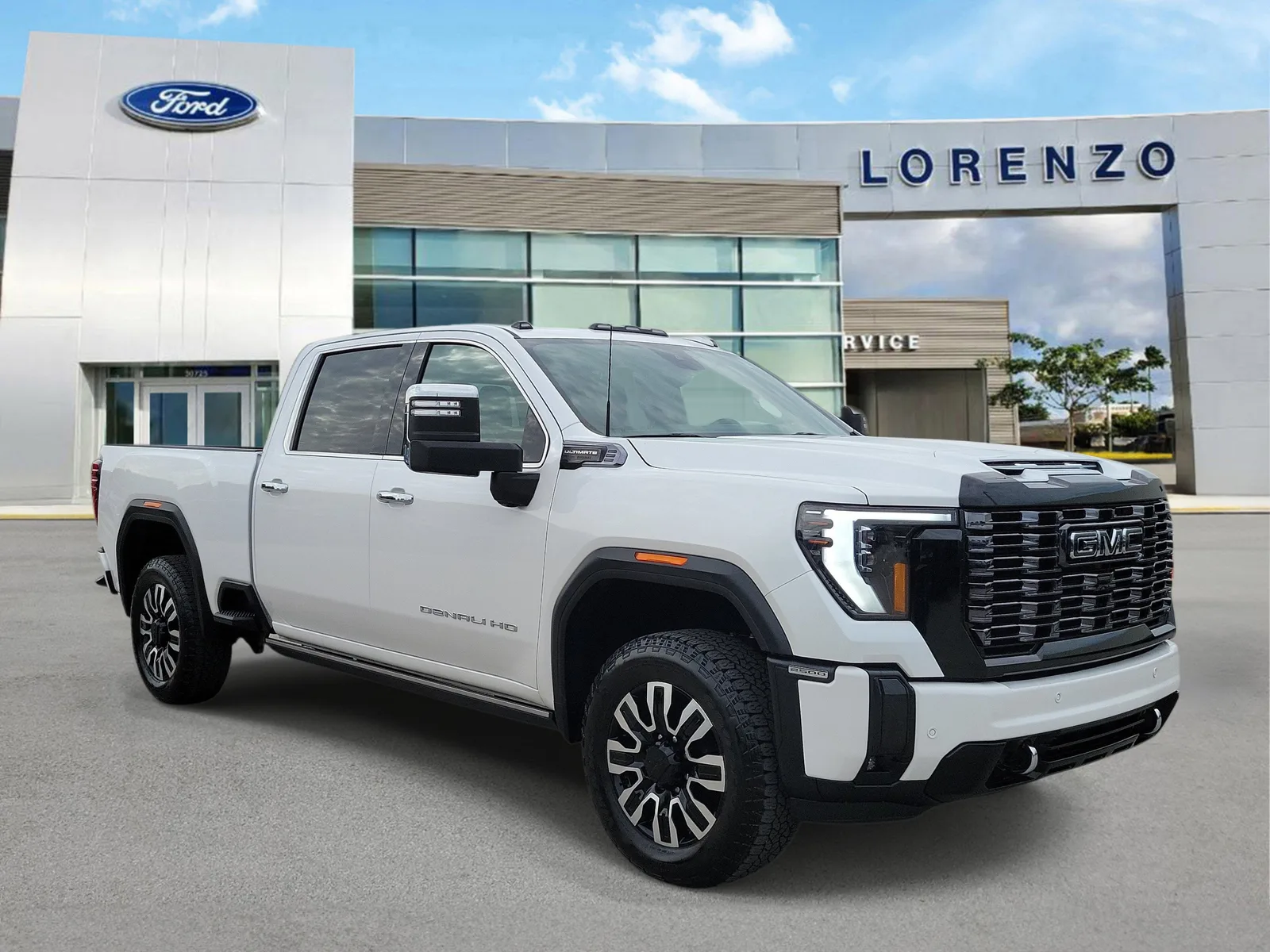 2025 GMC Sierra 2500HD Denali Ultimate 4WD Diesel photo 3