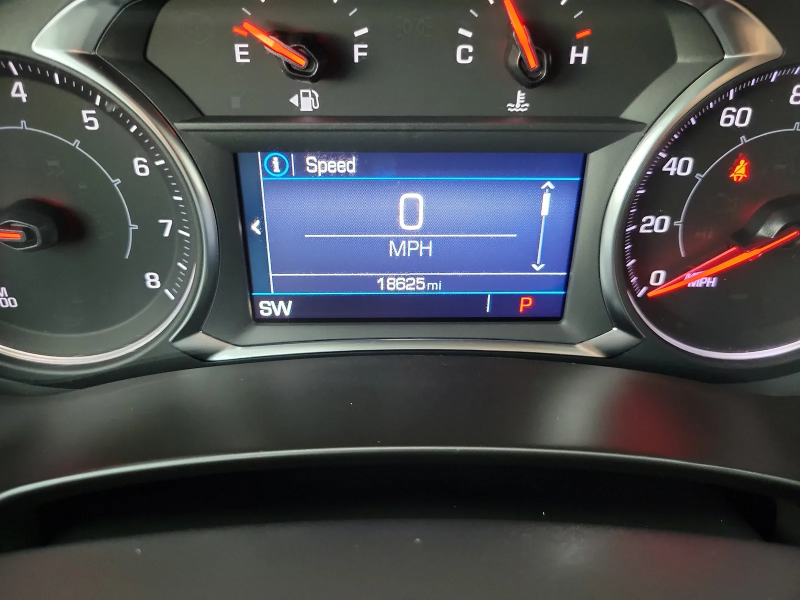 2024 GMC Terrain SLE photo 27