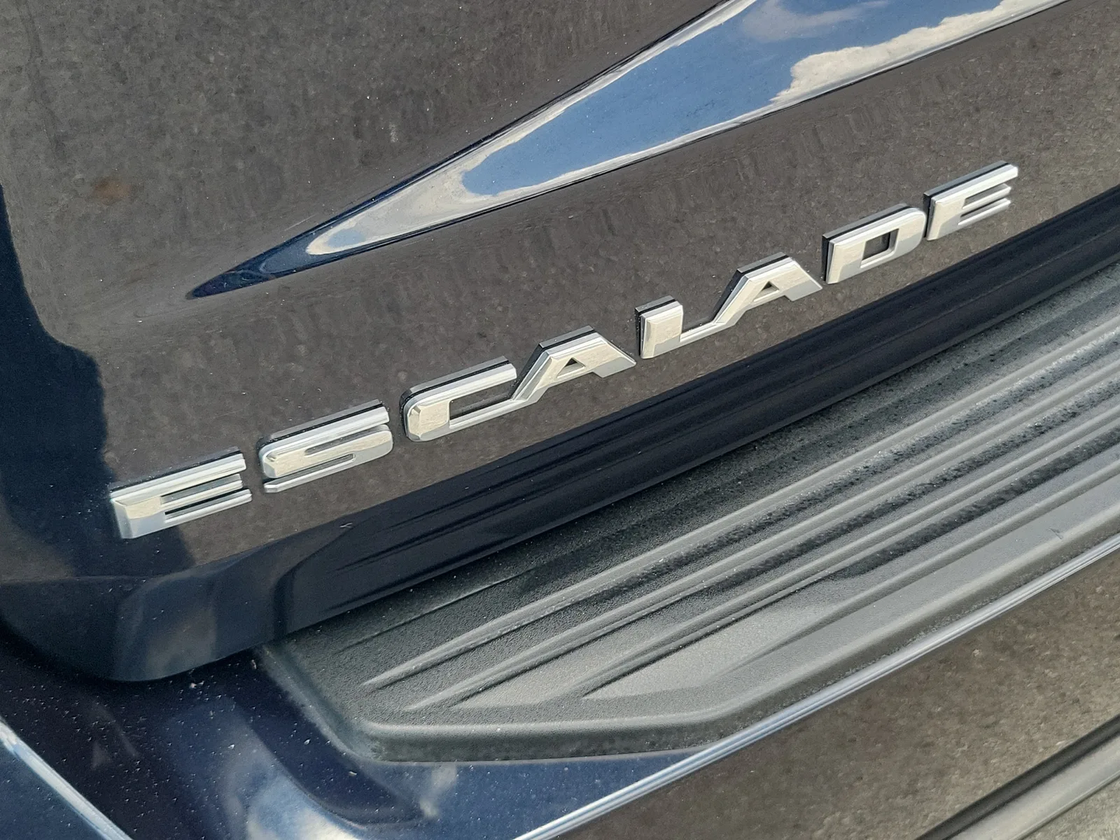 2023 Cadillac Escalade 4WD Premium Luxury photo 33