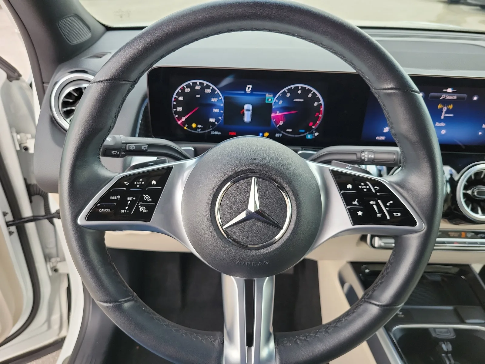 2025 Mercedes-Benz GLB GLB 250 photo 19