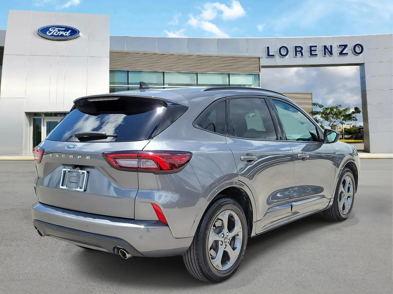 2024 Ford Escape ST-Line photo 5