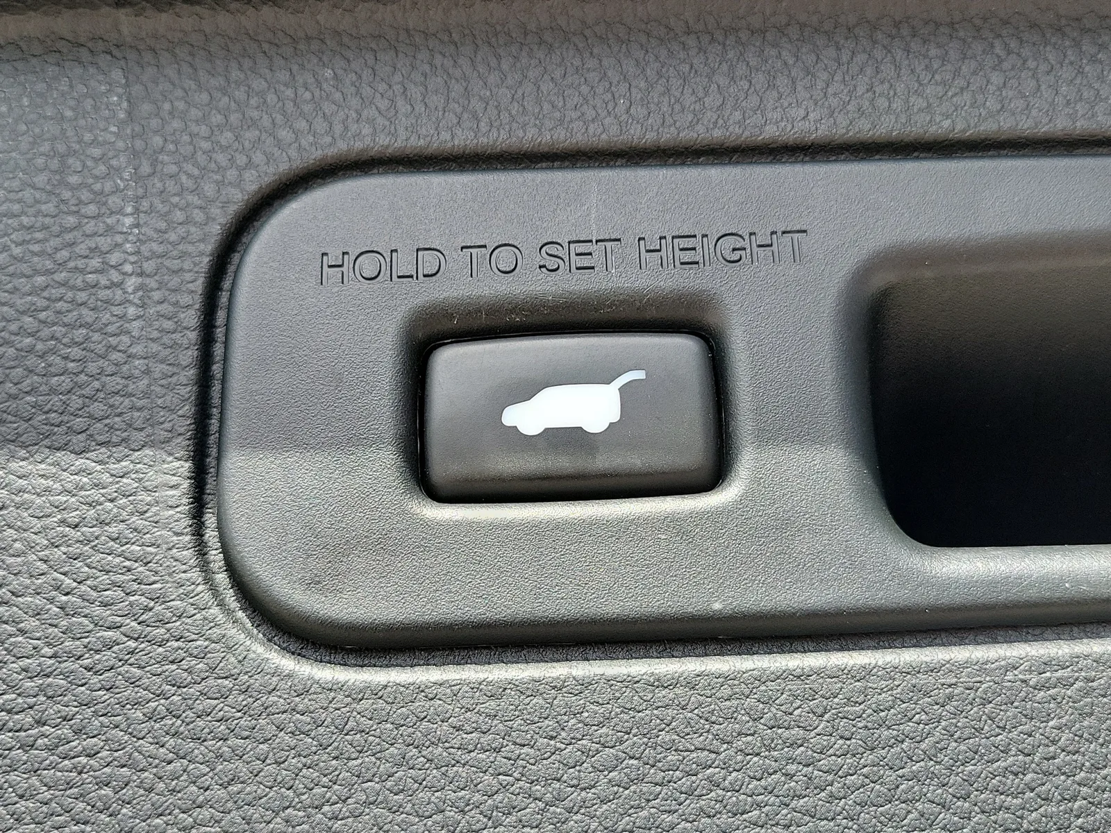 2023 Honda Pilot EX-L 7 Passenger photo 12