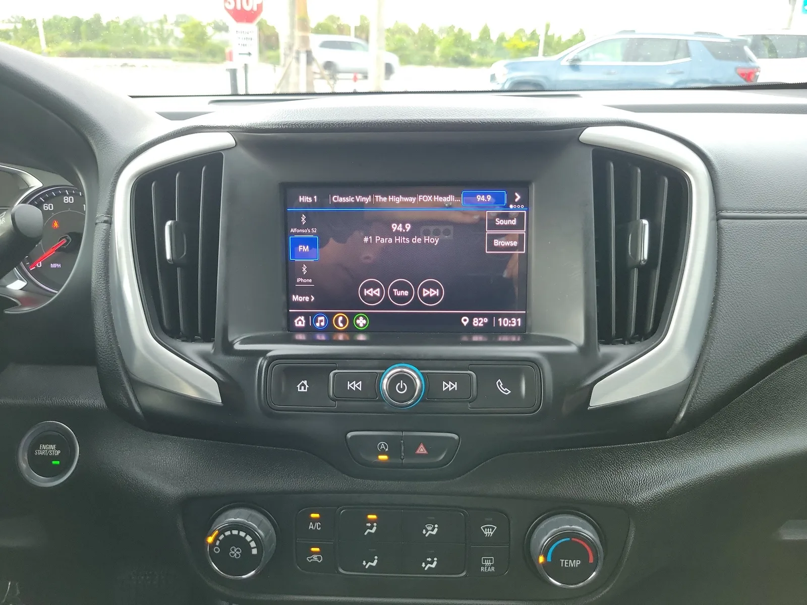 2024 GMC Terrain SLE photo 20