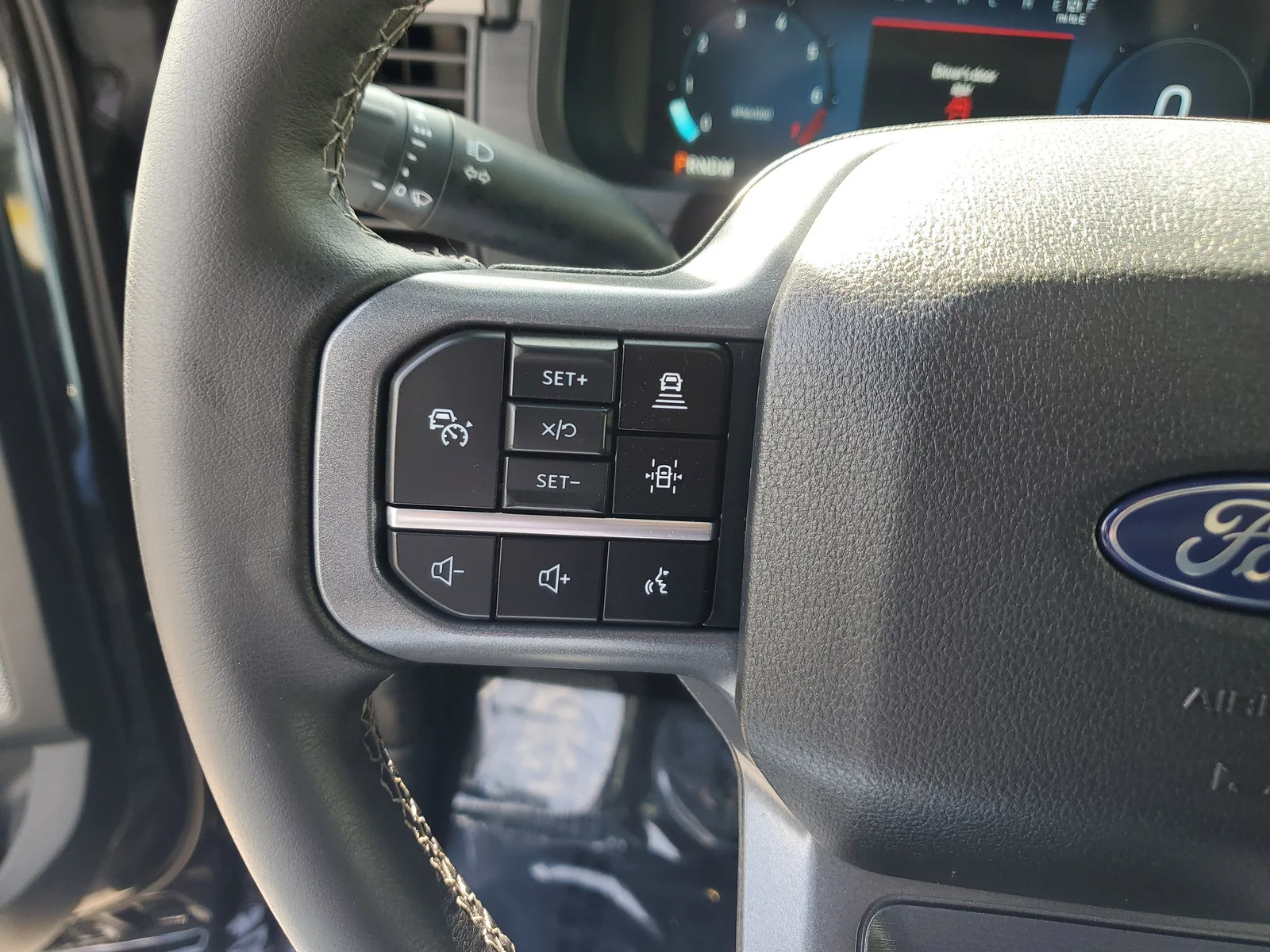 2024 Ford F-150 XLT 4WD photo 22