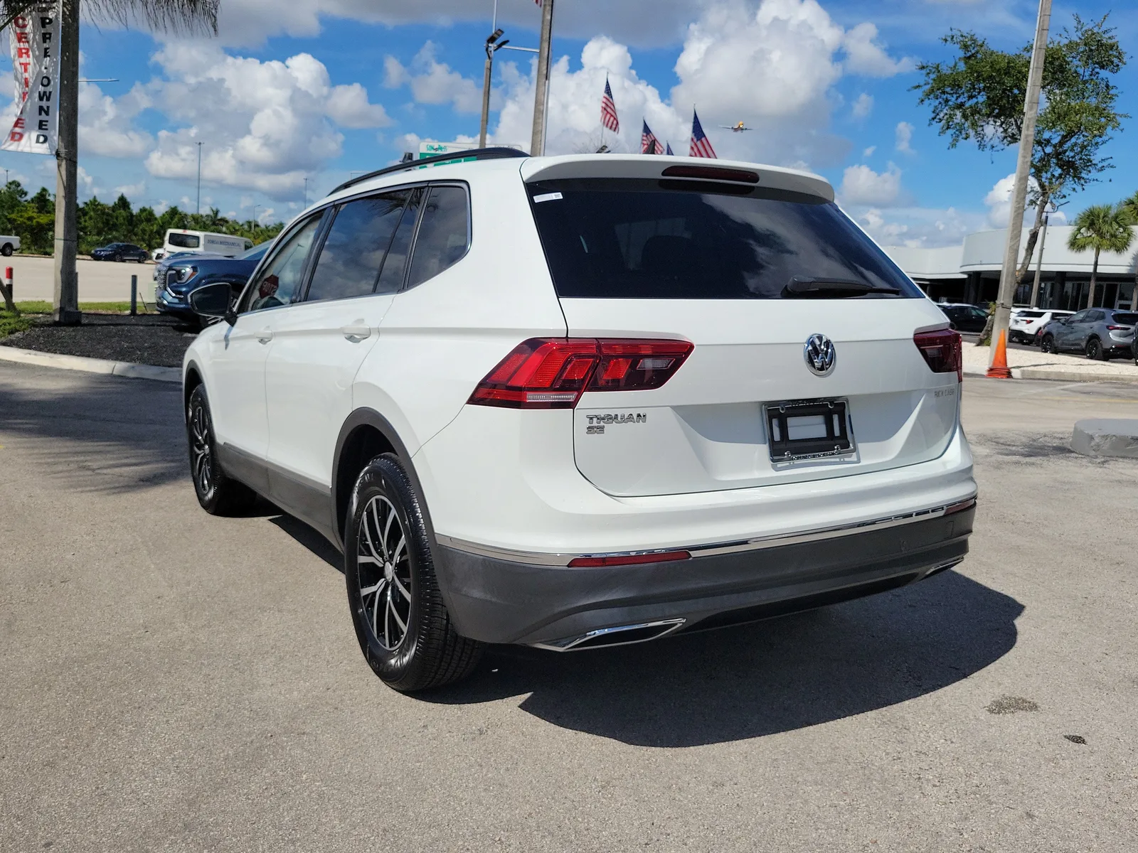 2021 Volkswagen Tiguan SE photo 7
