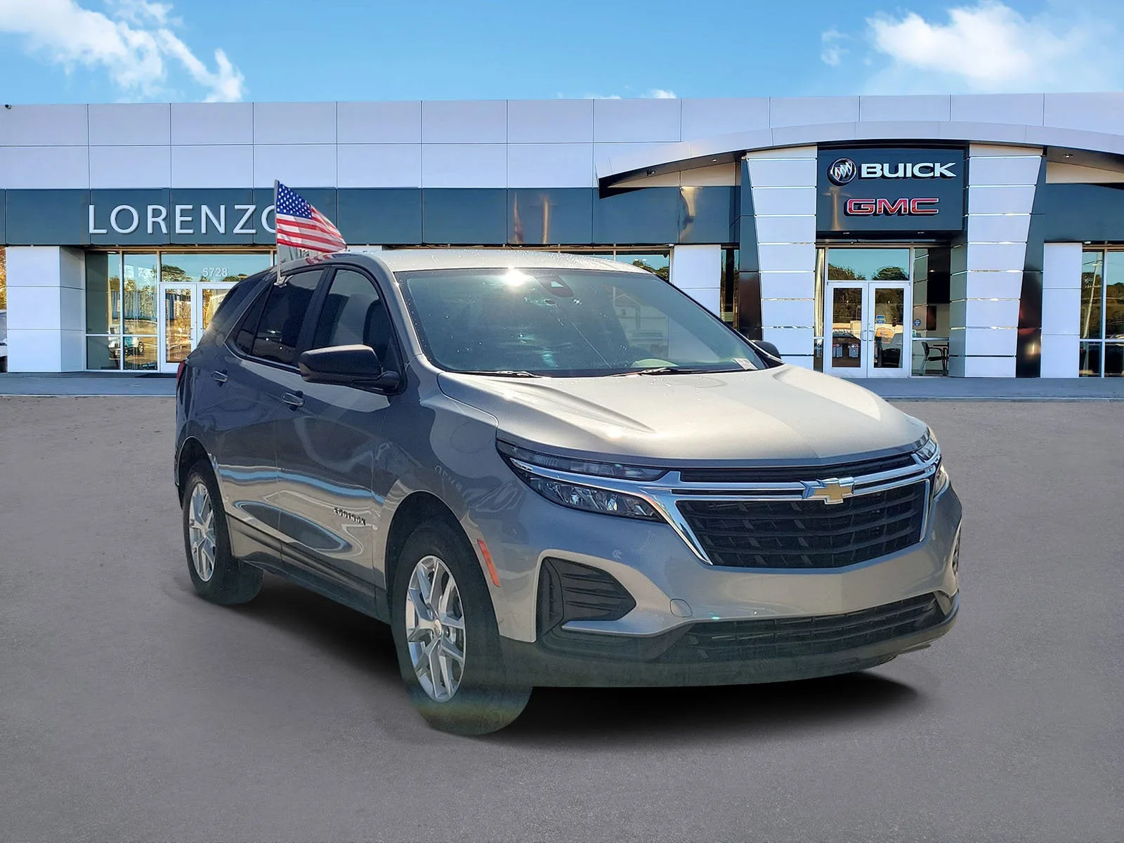 2024 Chevrolet Equinox LS photo 3