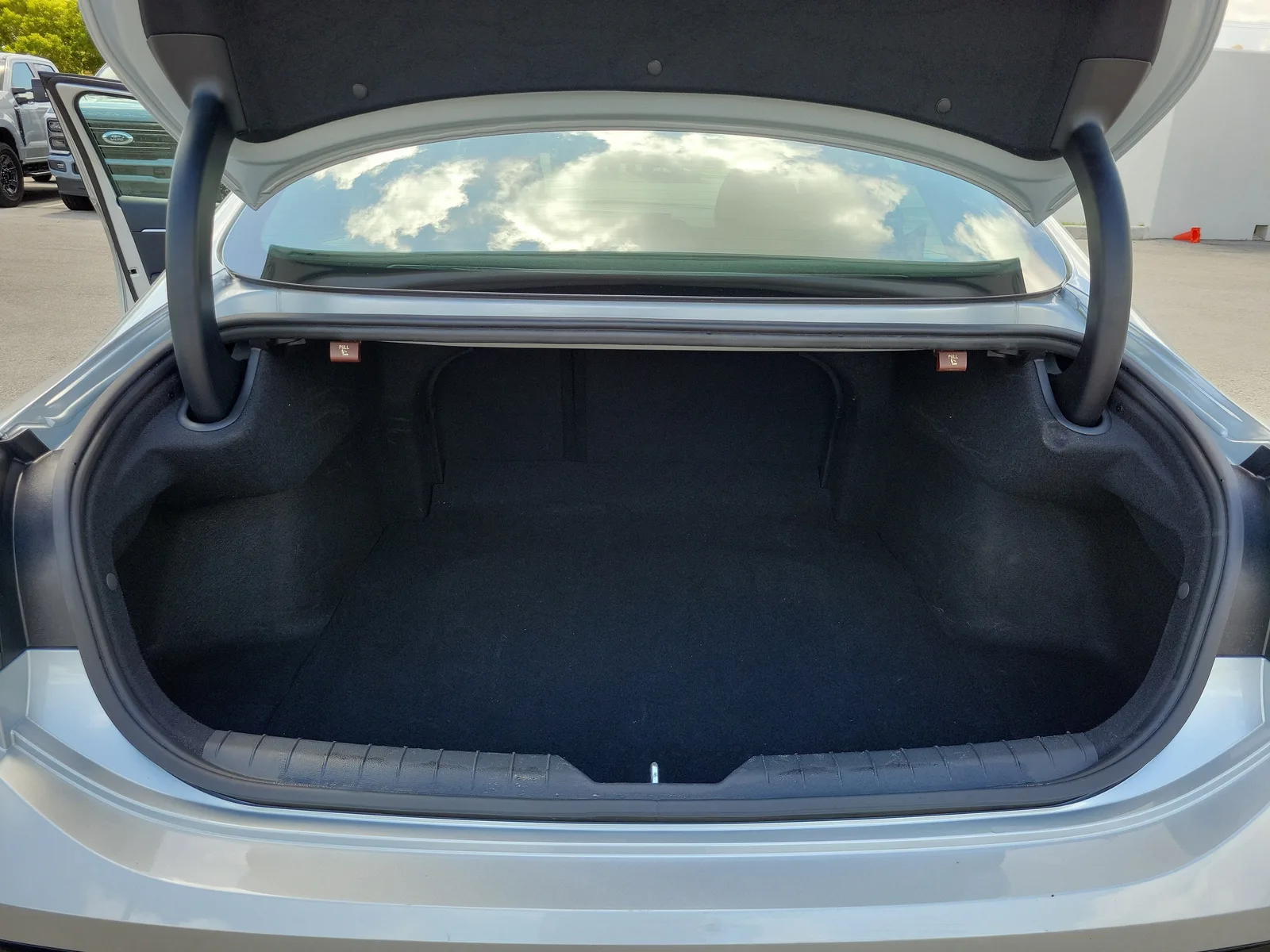 2025 Hyundai Sonata SEL photo 11