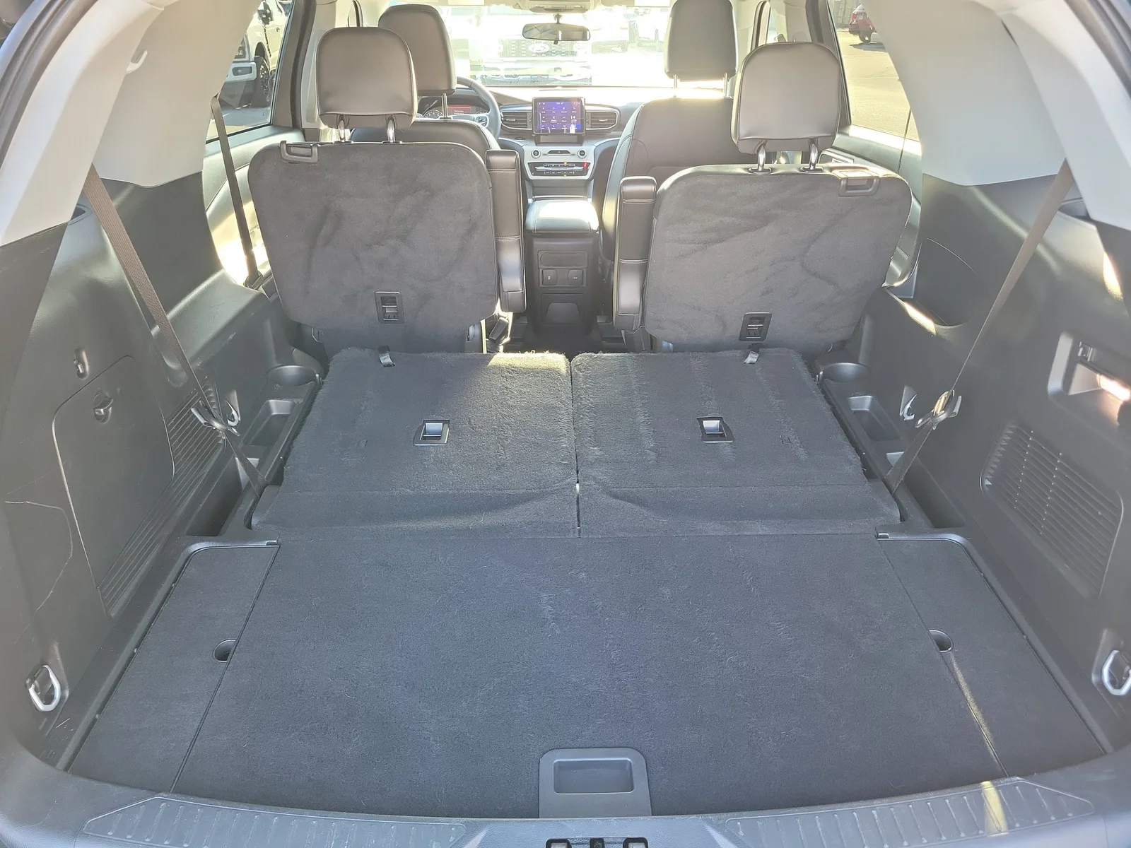 2023 Ford Explorer XLT photo 15