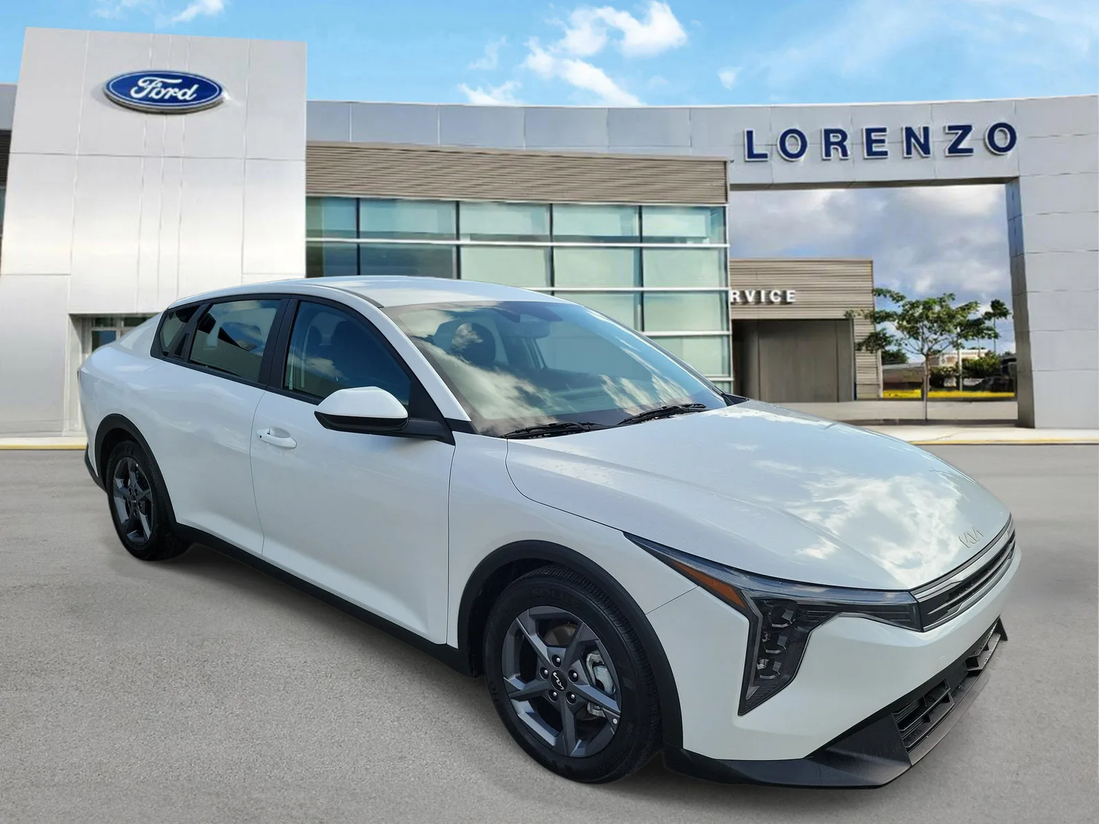2025 Kia K4 LXS photo 3