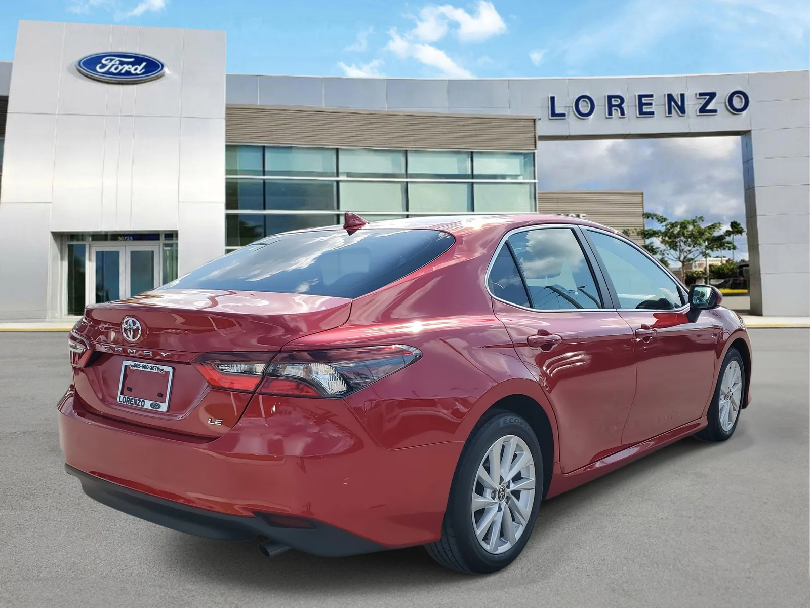 2023 Toyota Camry LE photo 5