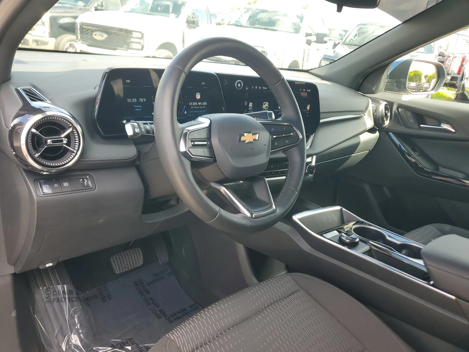 2026 Chevrolet Equinox FWD LT photo 9