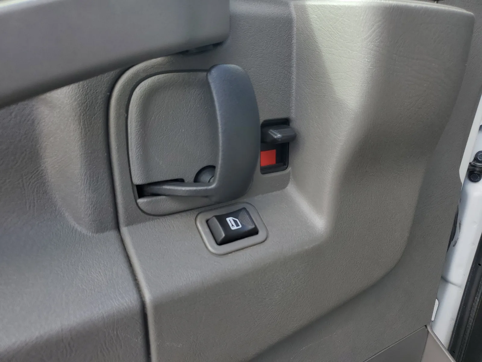 2020 Chevrolet Express Passenger 3500 1LT photo 26