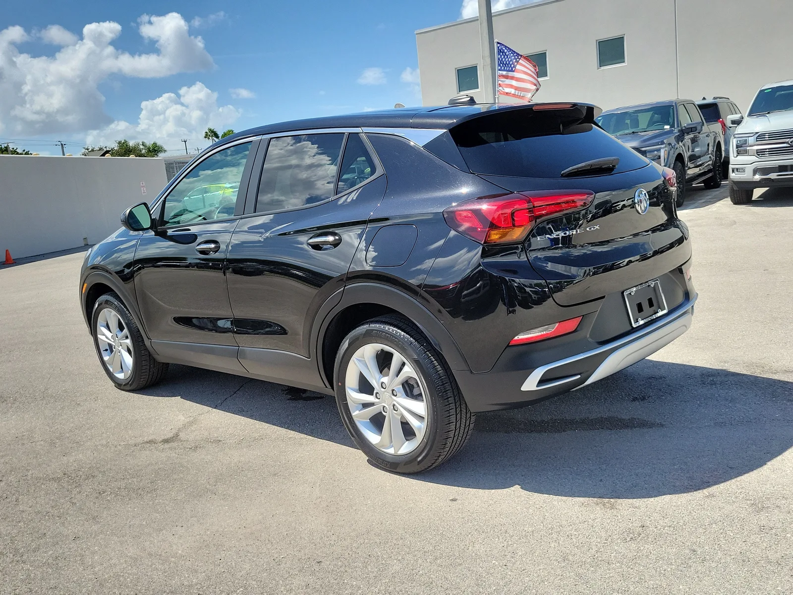 2023 Buick Encore GX Preferred photo 7