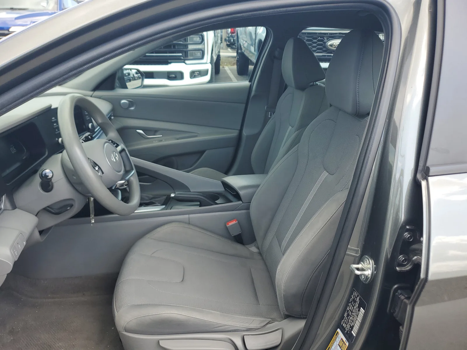 2024 Hyundai Elantra SE photo 11