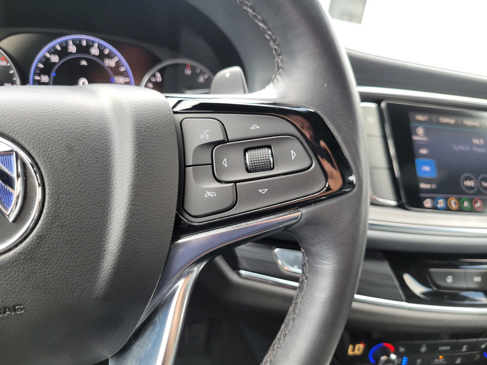 2024 Buick Enclave Premium photo 19