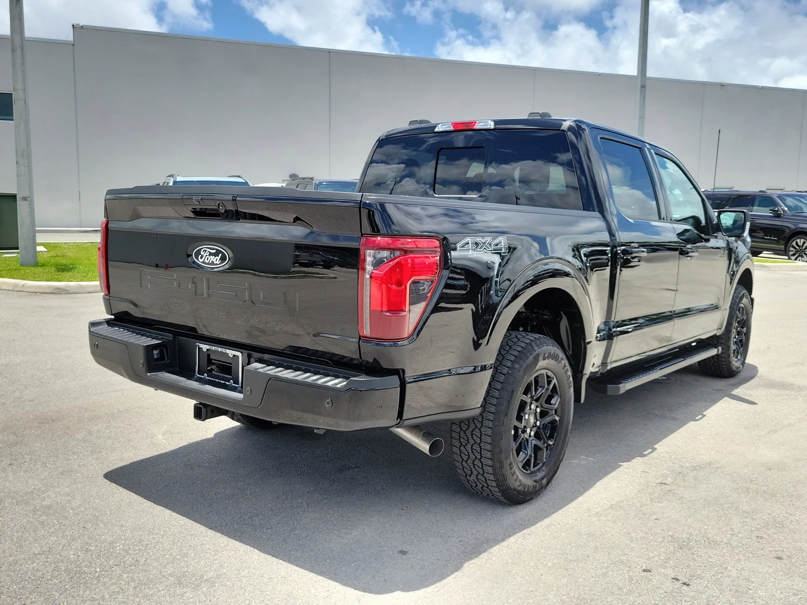 2026 Ford F-150 XLT 4WD photo 5